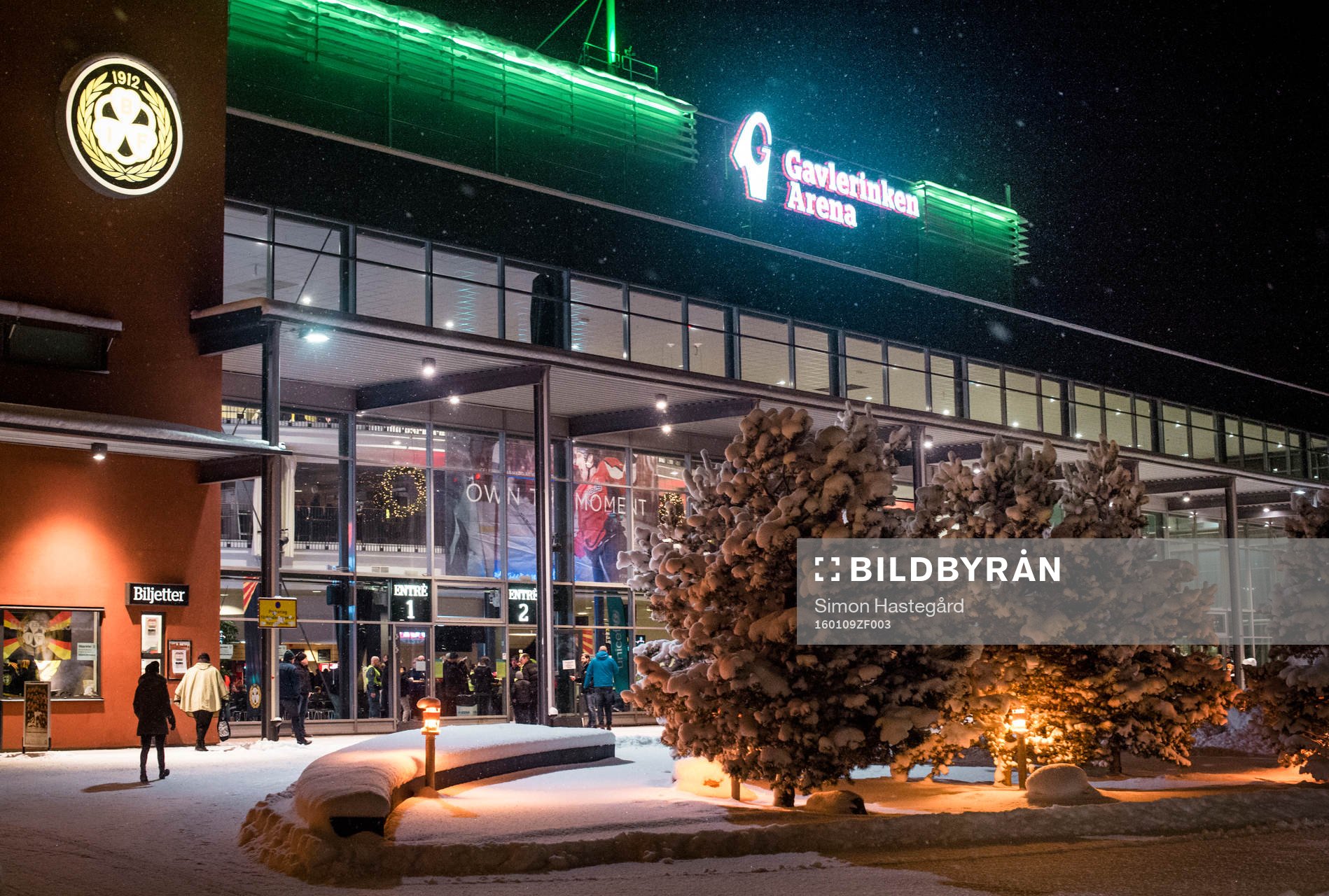 Entrén till Gavlerinken Arena före ishockeymatchen i SHL