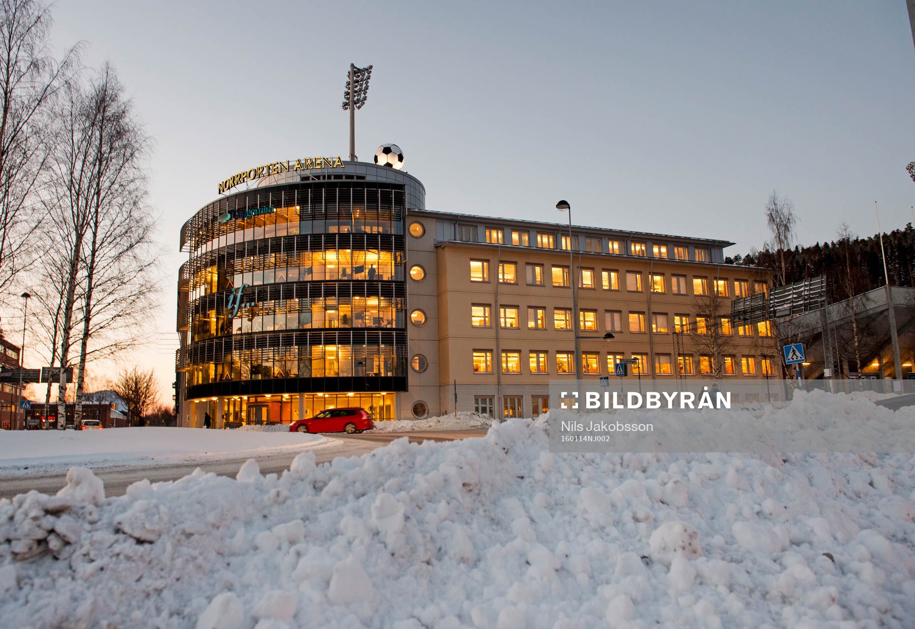 Snö täcker hela GIF Sundsvalls hemmaarena Norrporten Arena
