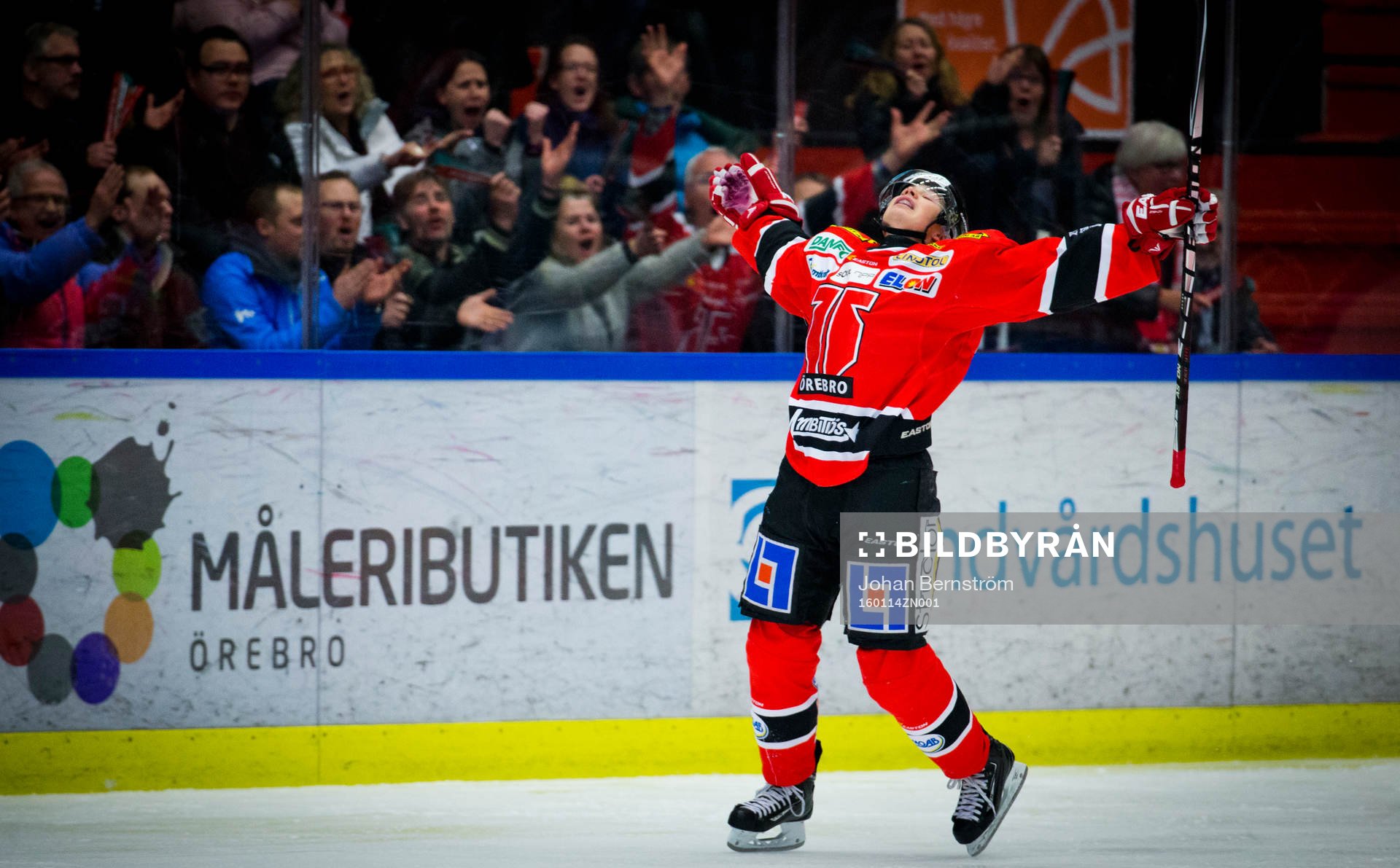 Örebros Joel Mustonen jublar