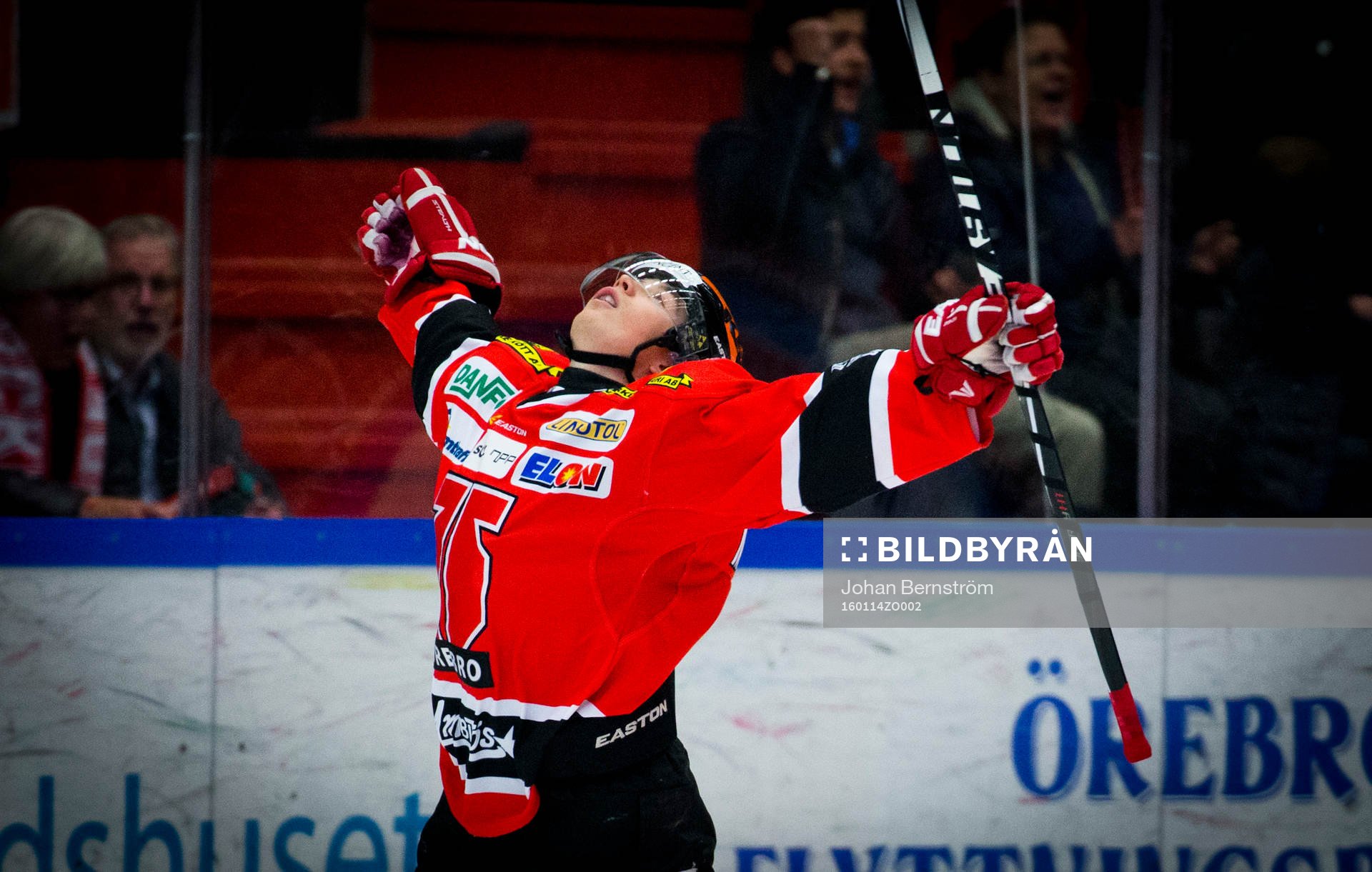 Örebros Joel Mustonen jublar