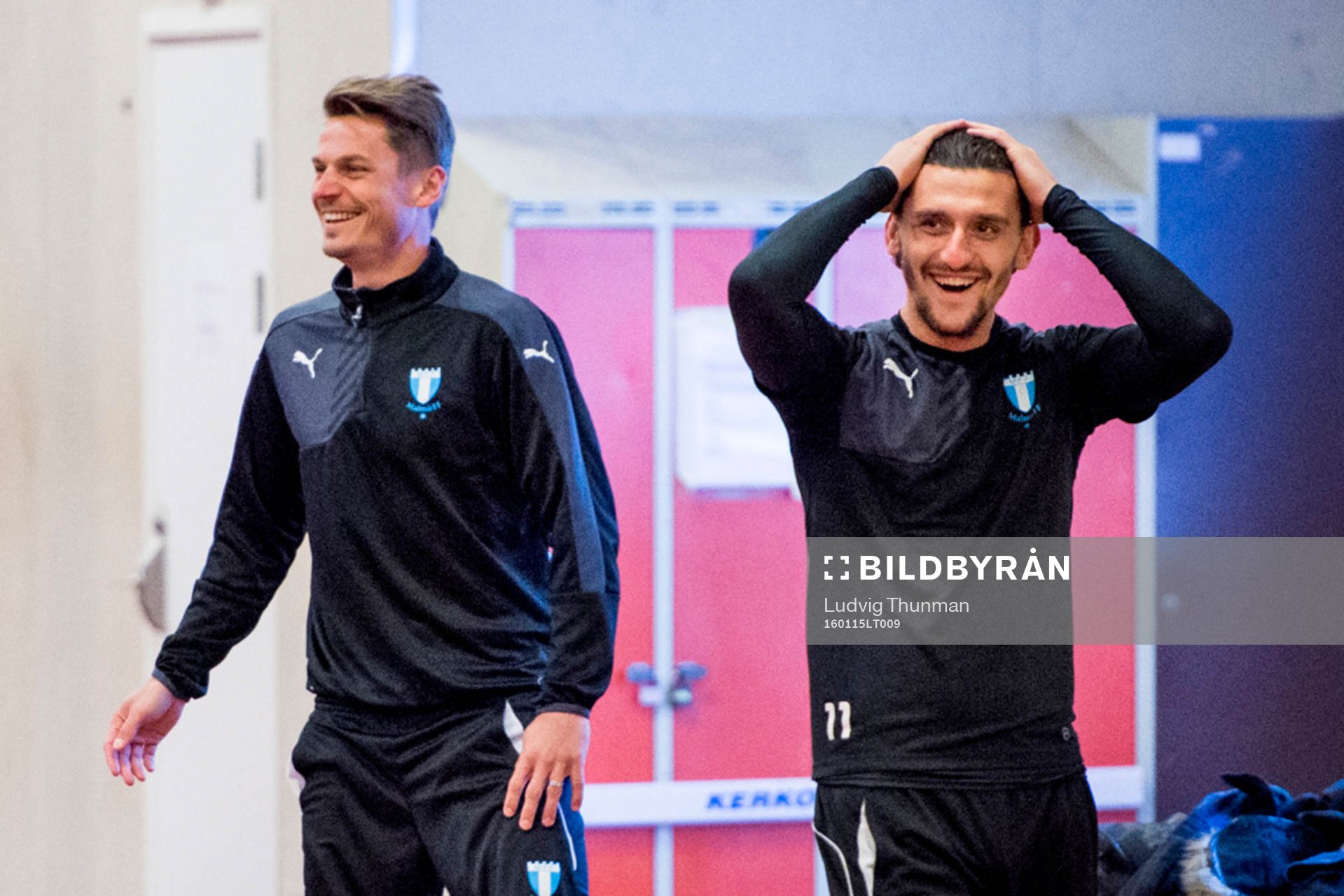 Markus Rosenberg och Agon Mehmeti skrattar när Malmö FFs