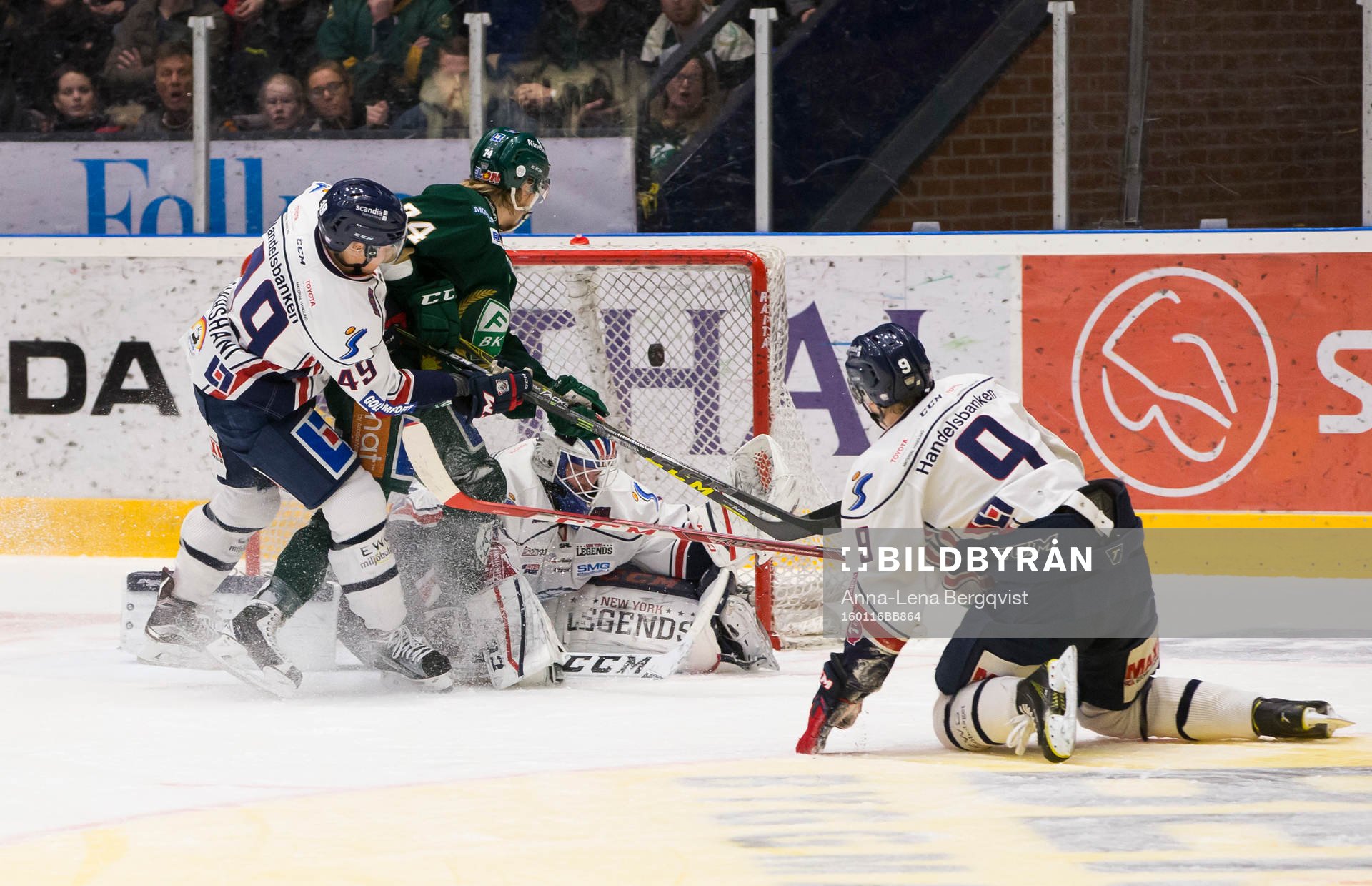 Färjestads Rasmus Asplund kvitterar till 1-1 bakom