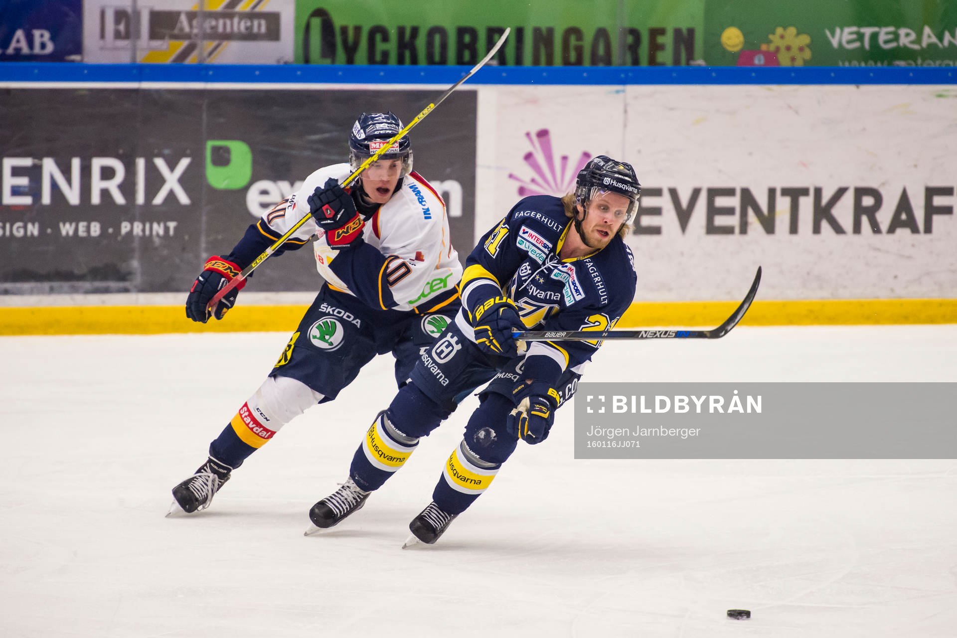 s Mattias Tedenby och Djurgårdens Tomi Sallinen