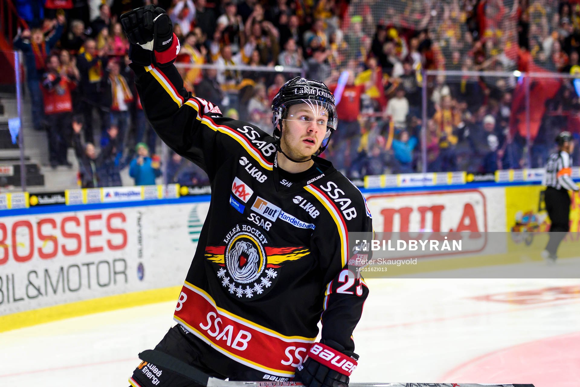 Luleås Lucas Wallmark jublar