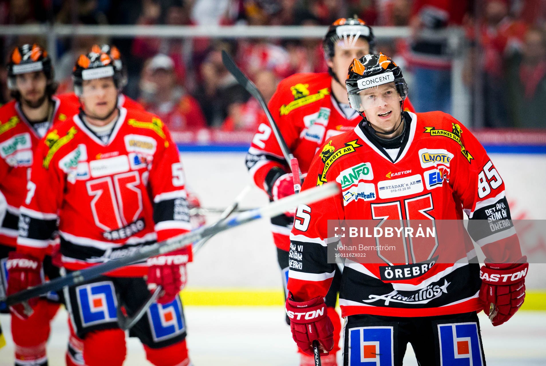 Örebros Kalle Olsson gör 1-0 och jublar