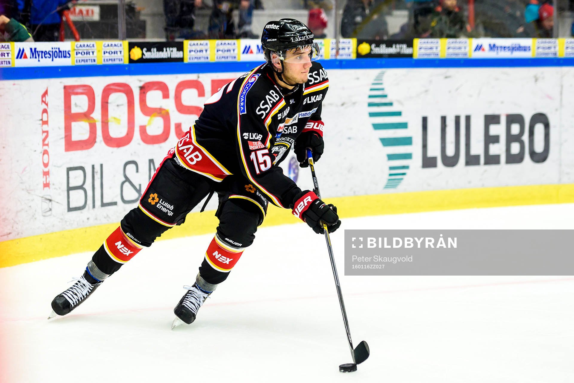 Luleås Christian Jaros med pucken