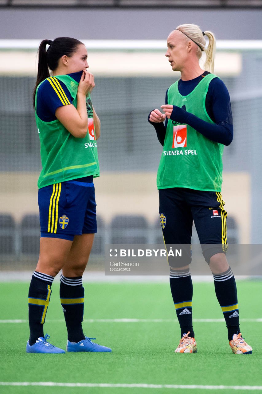 Emilia Appelqvist och Caroline Seger