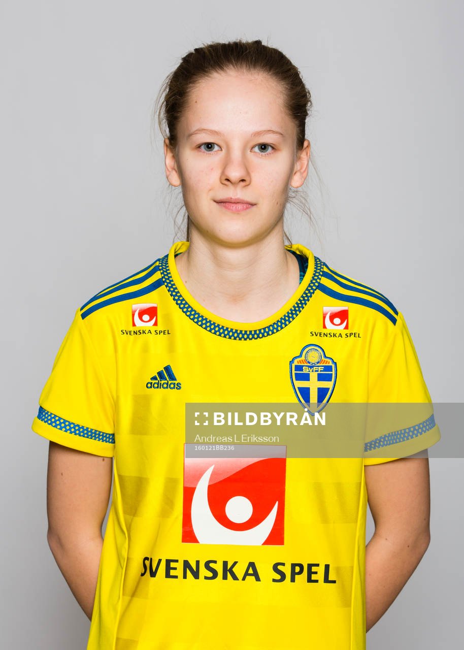 Lovisa Lennartsson i F19/U20-landslaget