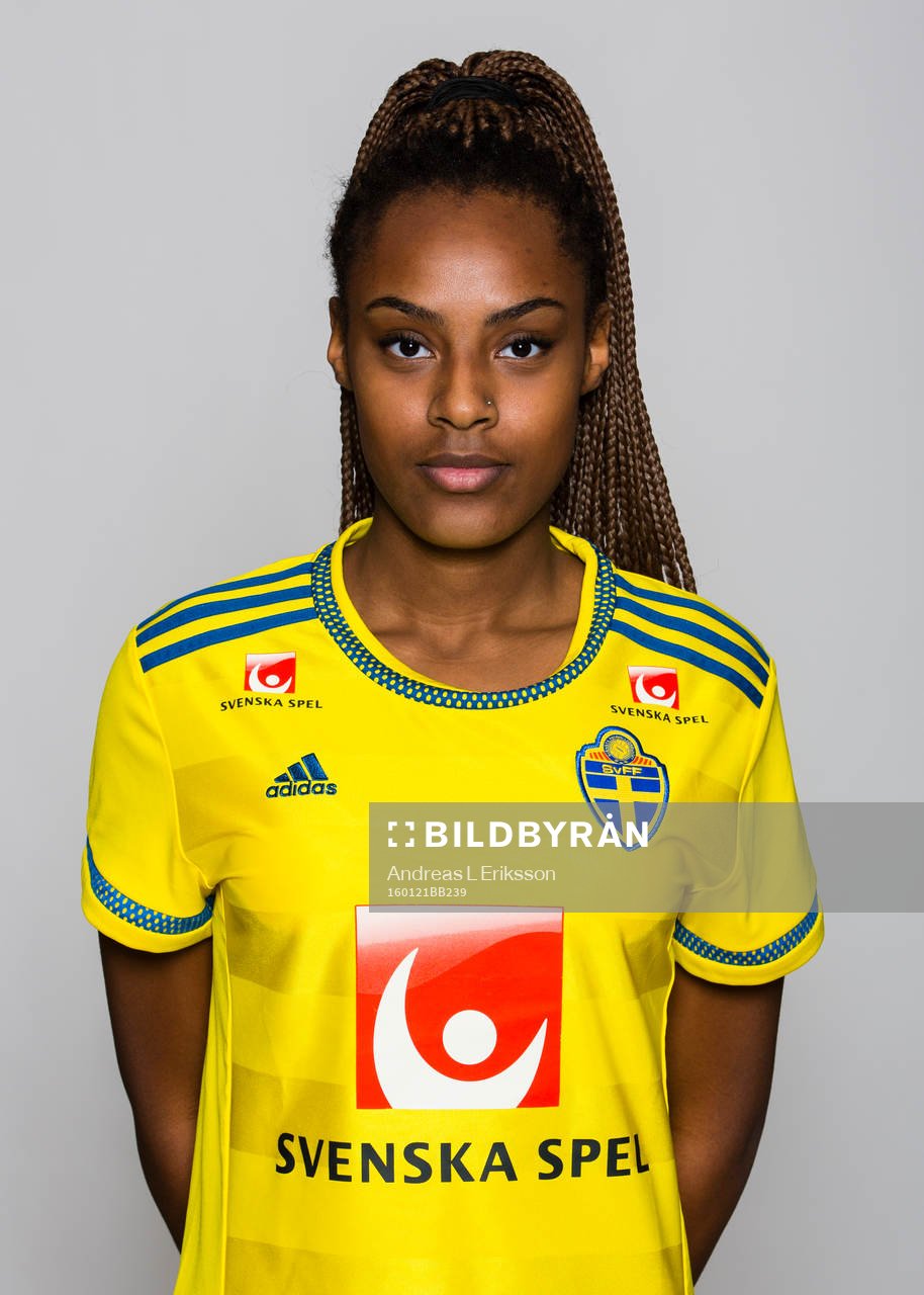 Samantha Ammanuel i F19/U20-landslaget