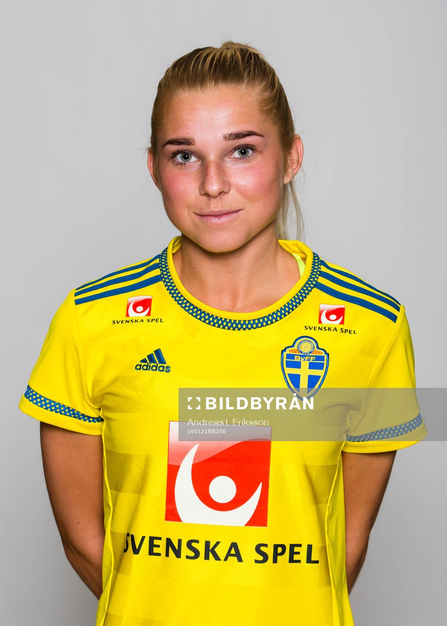 Nellie Ohlsson i F19/U20-landslaget