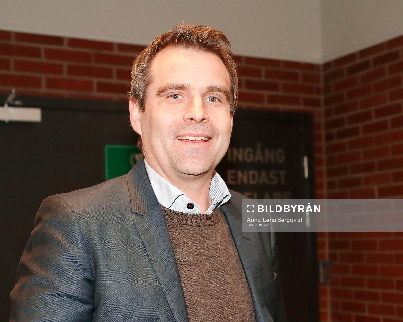 CMores Stefan Klemetz laddar