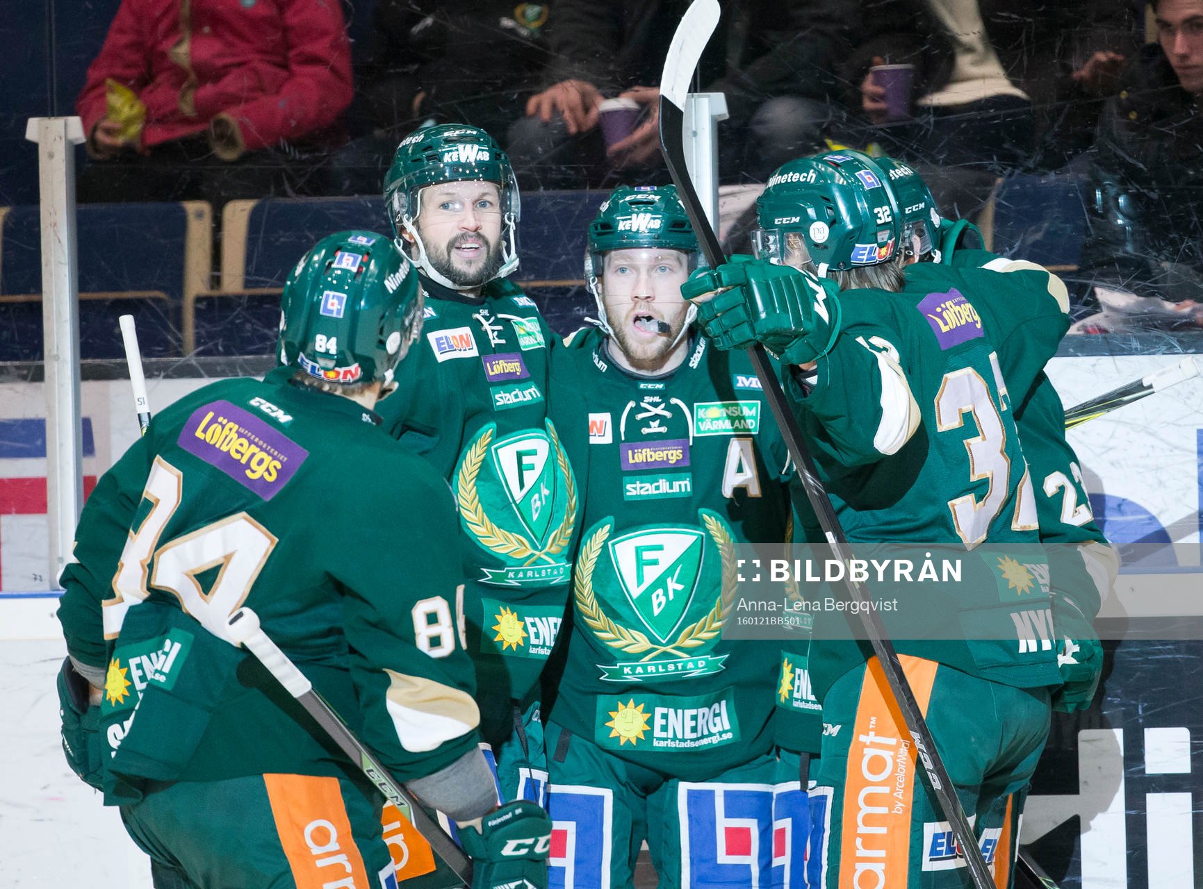 Färjestads Linus Persson  jublar
