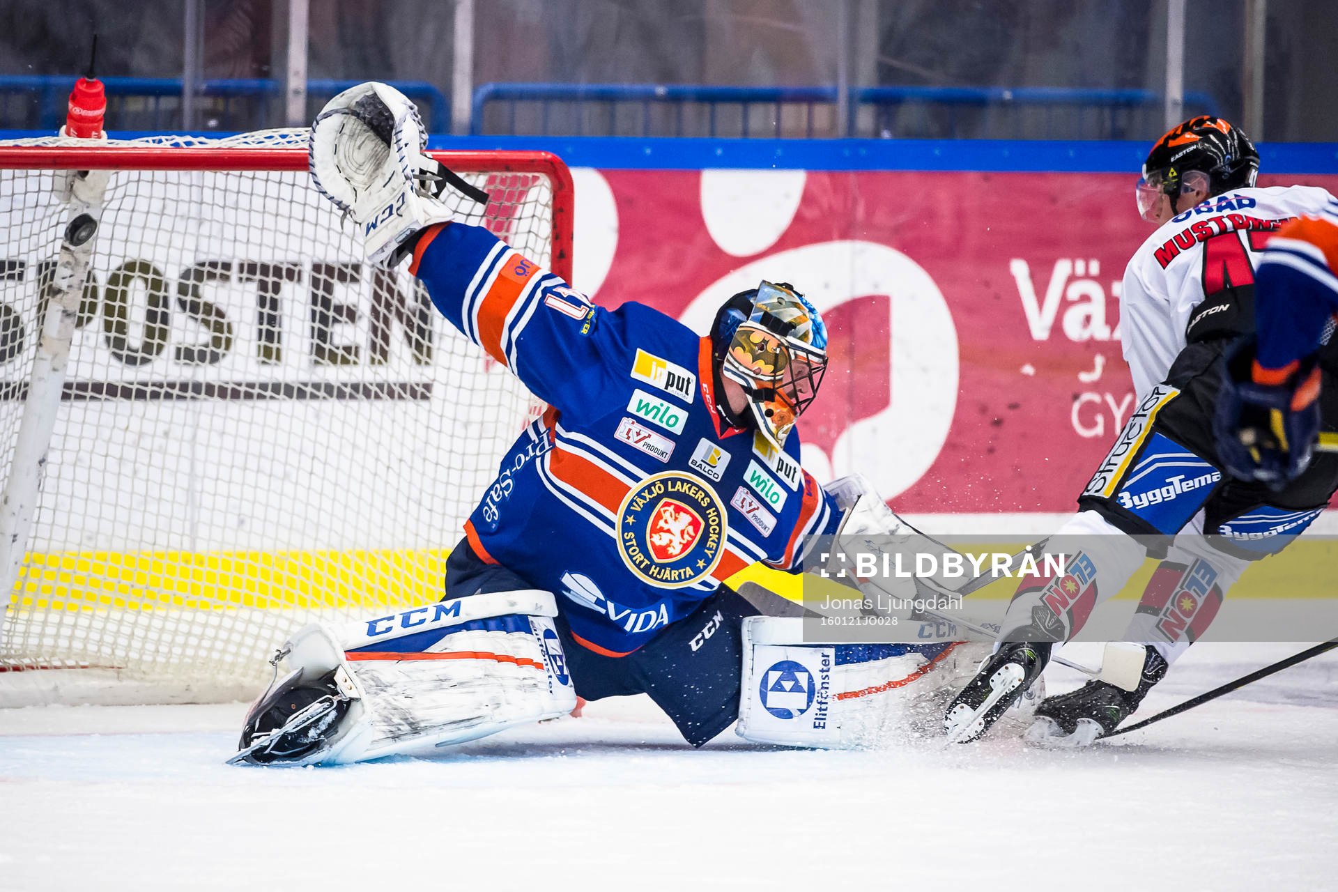 Örebros Joel Mustonen gör mål 0-2 bakom Växjös