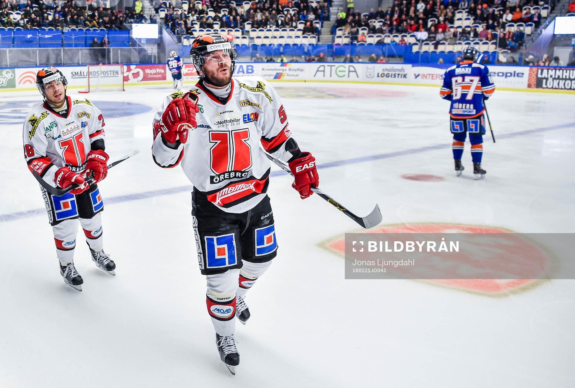 Örebros Johan Wiklander jublar