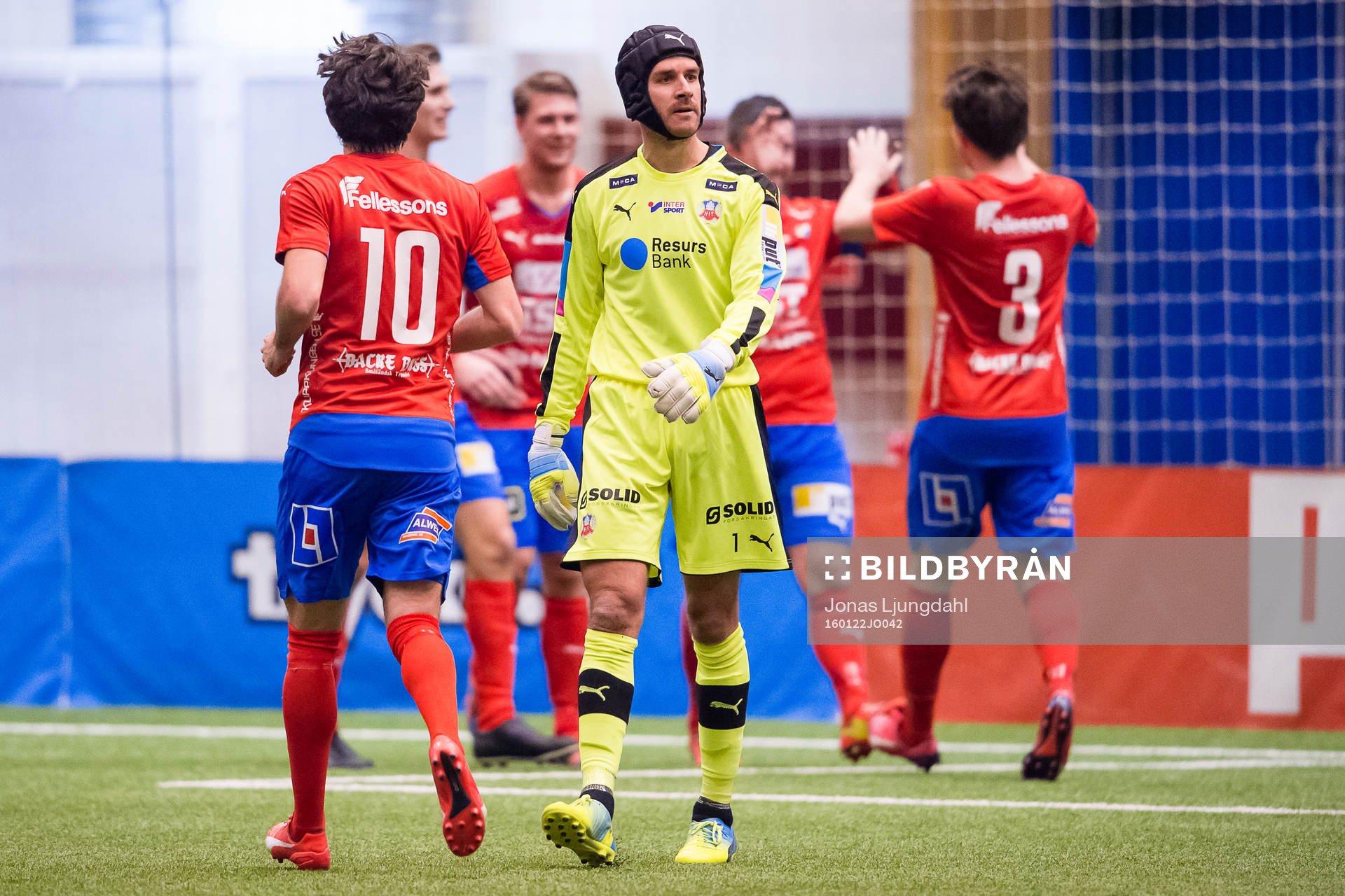 Helsingborgs målvakt Matt Pyzdrowski deppar