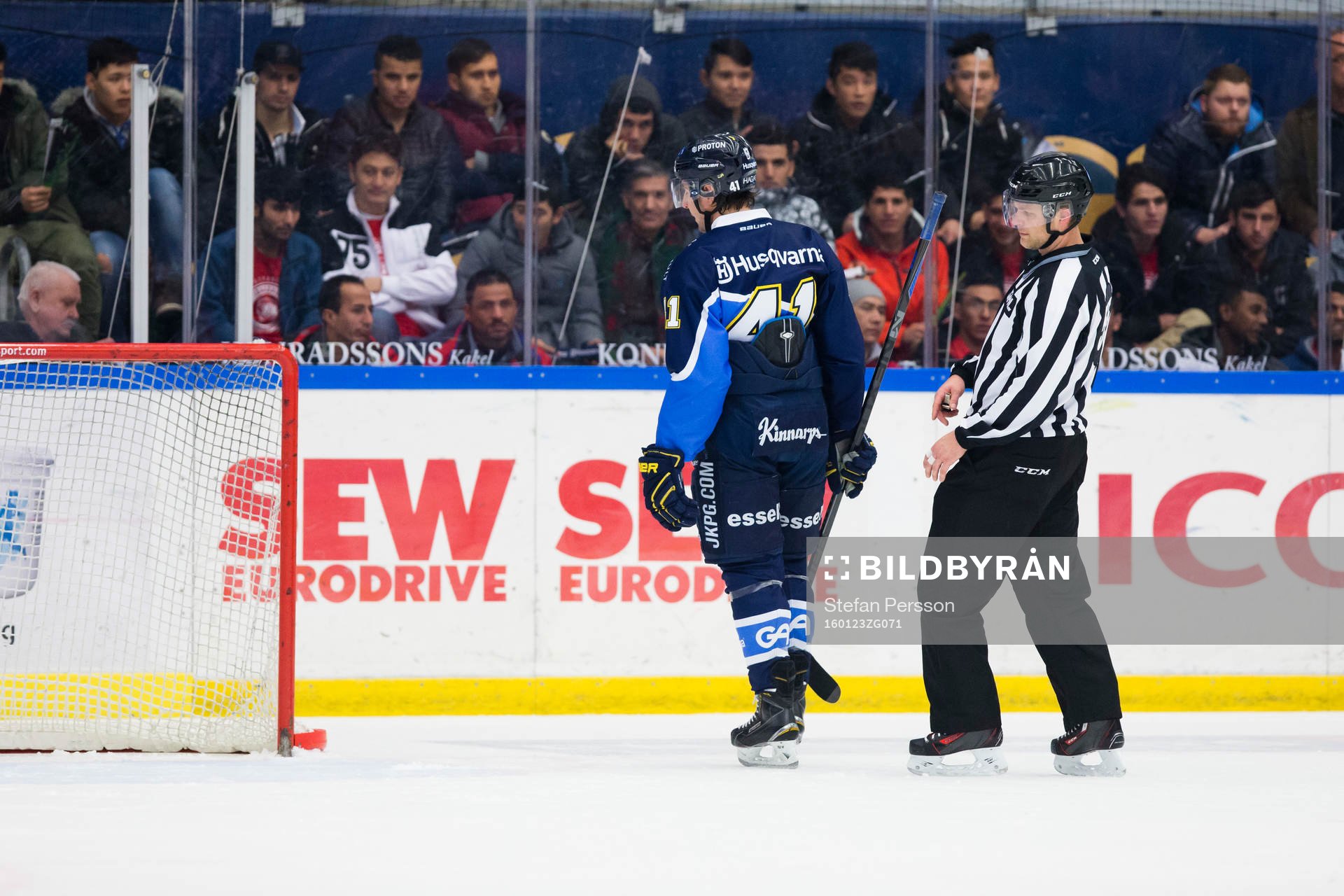 s Chris Campoli utvisad