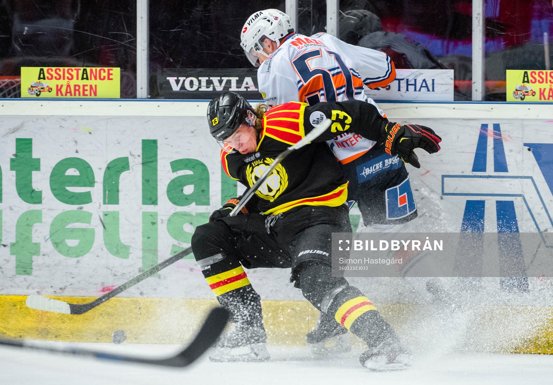 Brynäs Lucas Carlsson och Växjös Joey Crabb
