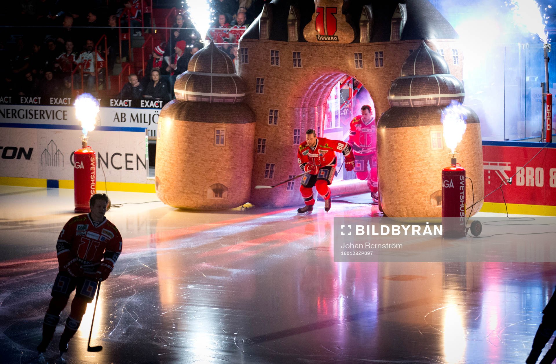 Örebros Viktor Ekbom åker ut genom Örebro slott