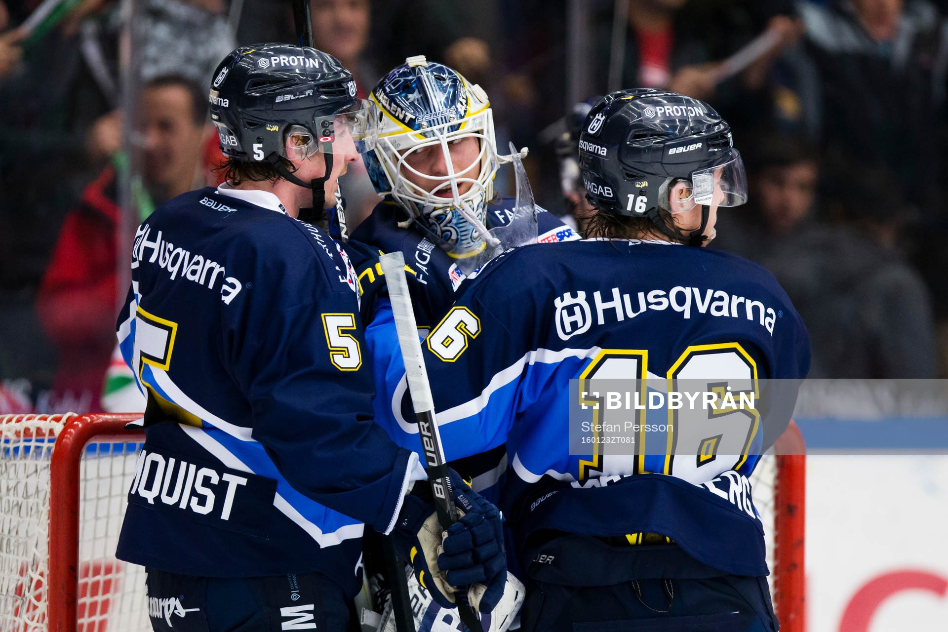 s Adam Almquist, målvakt Fredrik Pettersson-Wentzel och