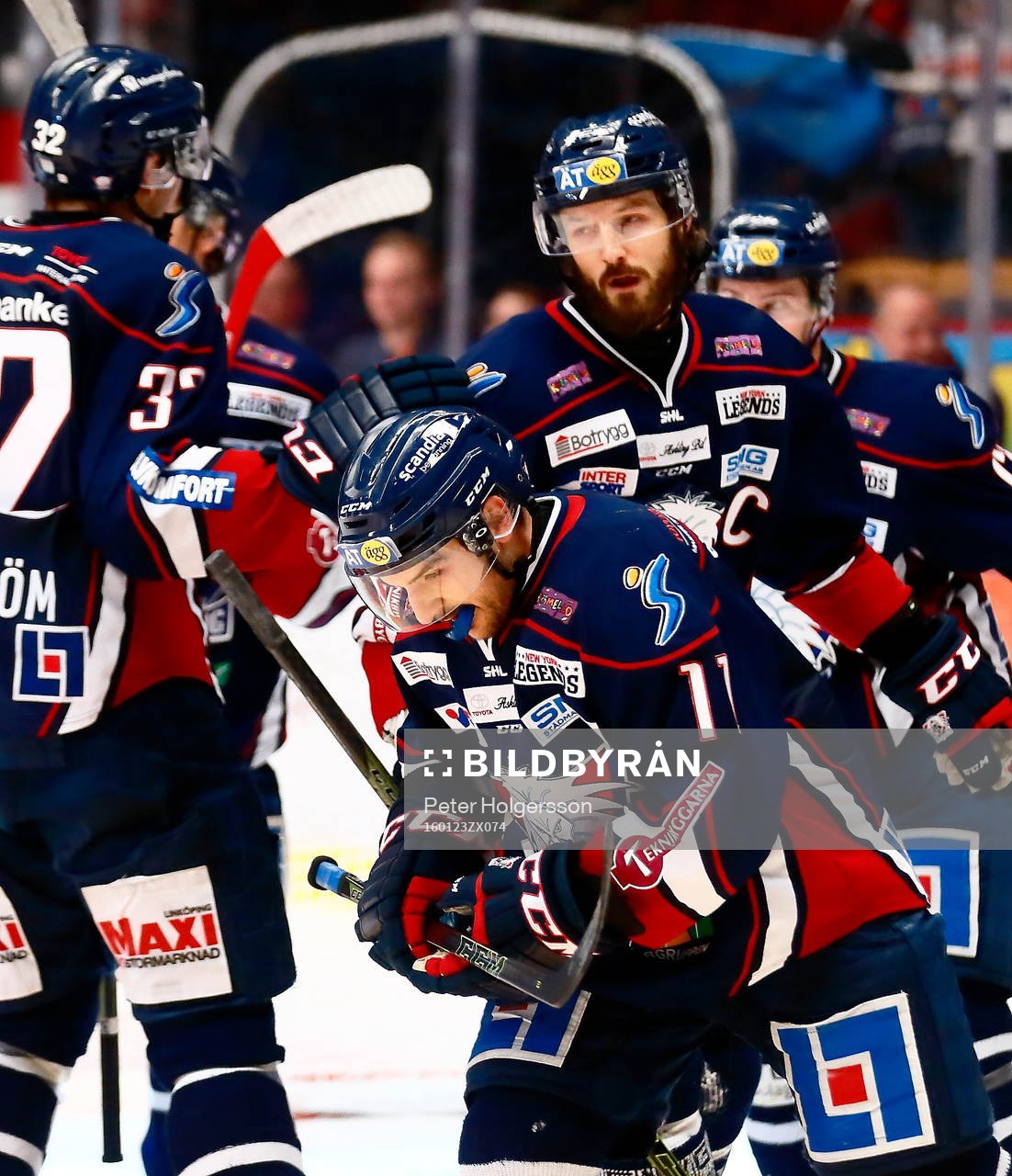 Linköpings Garrett Roe jublar