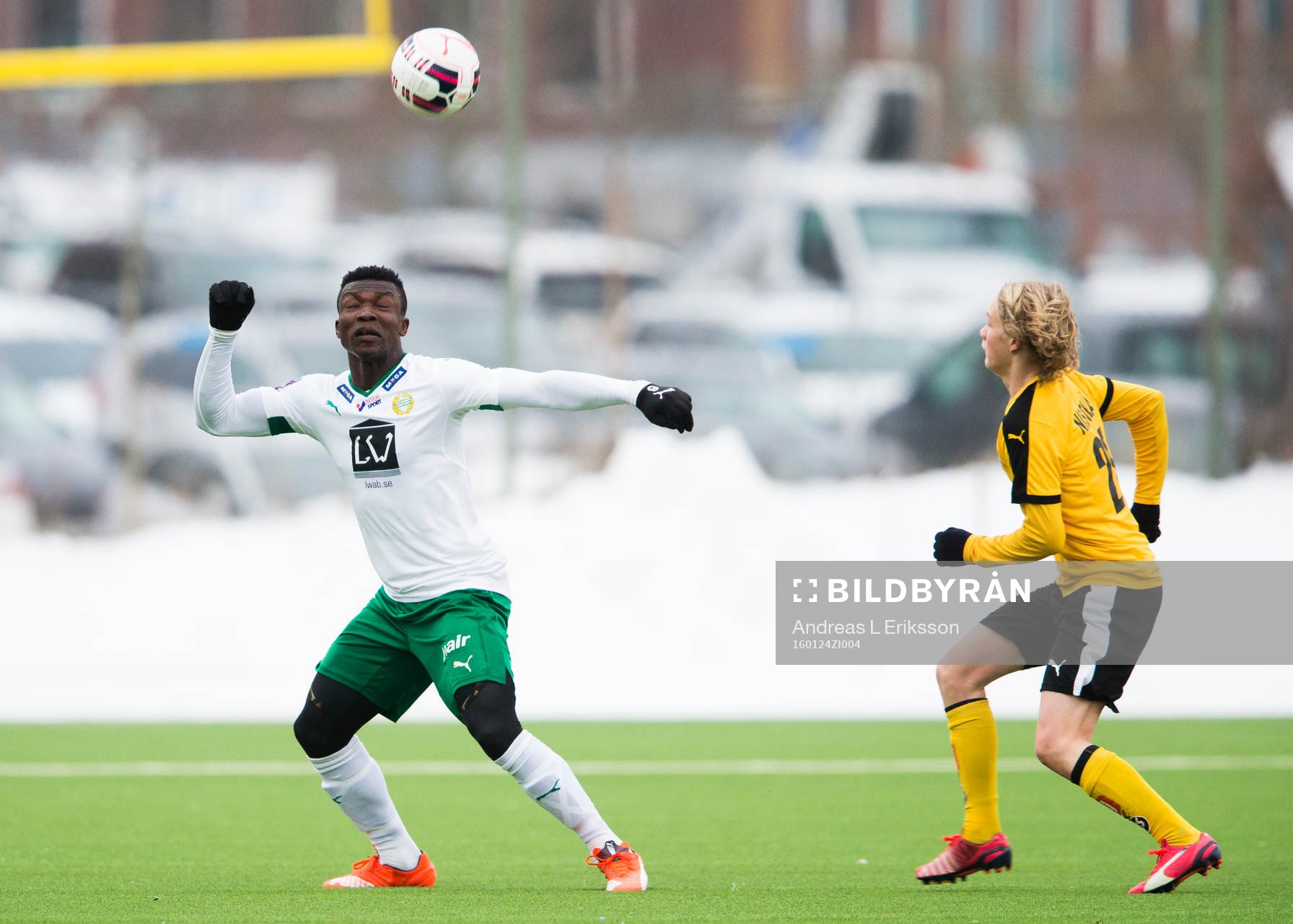 Hammarbys Joseph Aidoo med en nick