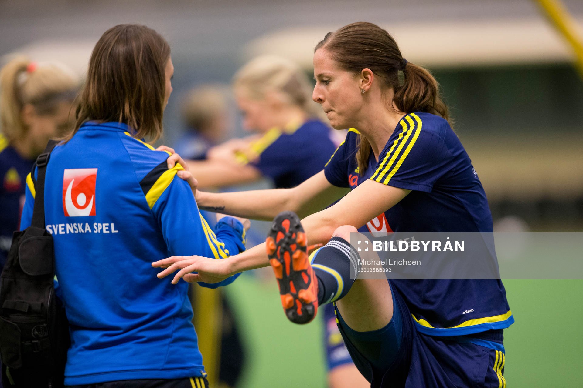 Sveriges Lotta Schelin tänjer