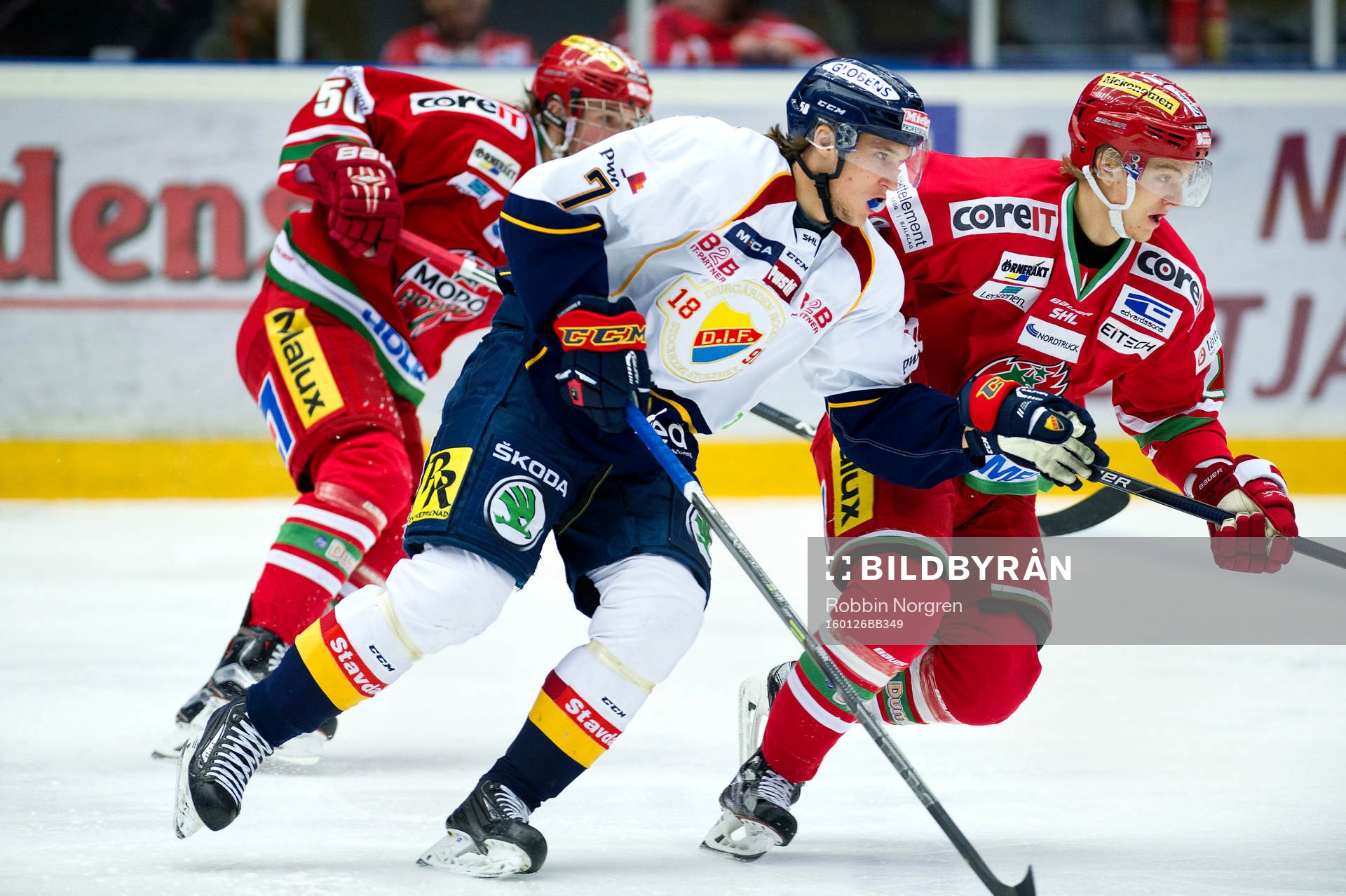 Modos Tim Wahlgren, Djurgårdens Fredrik Forsberg och Modos