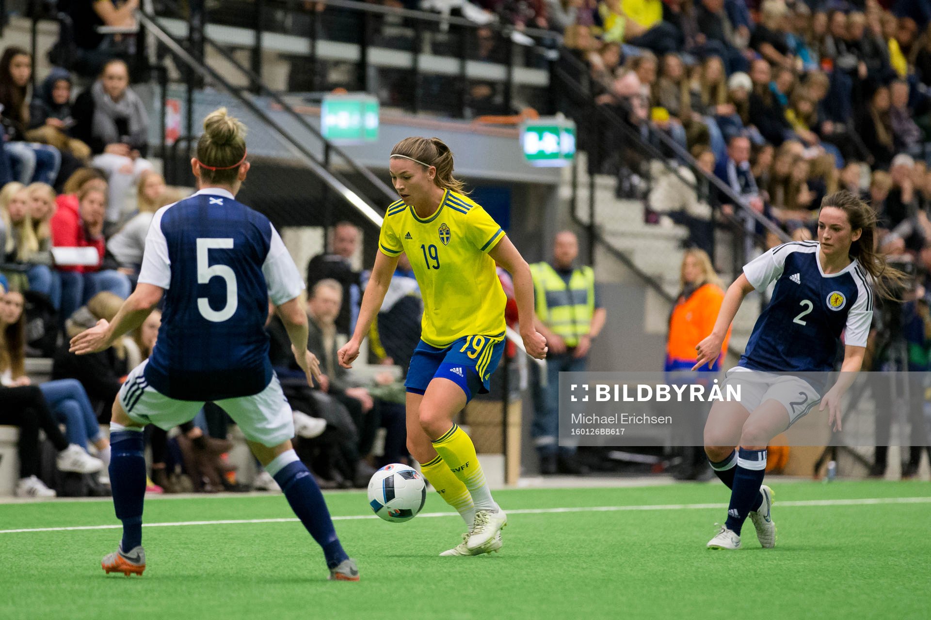 Sveriges Pauline Hammarlund mot Skottlands Leanne Ross och