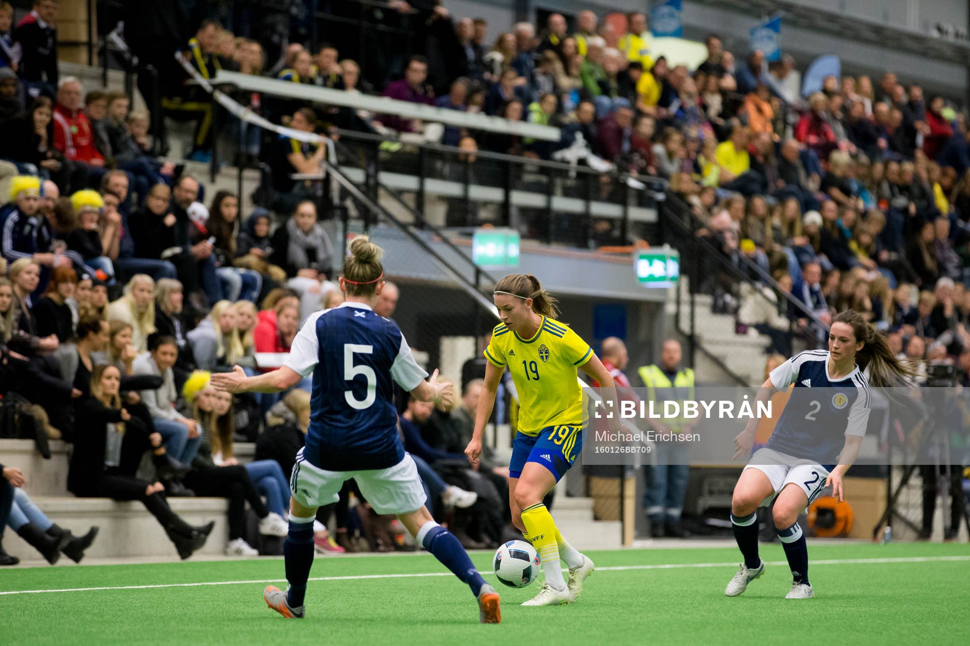 Sveriges Pauline Hammarlund mot Skottlands Leanne Ross och