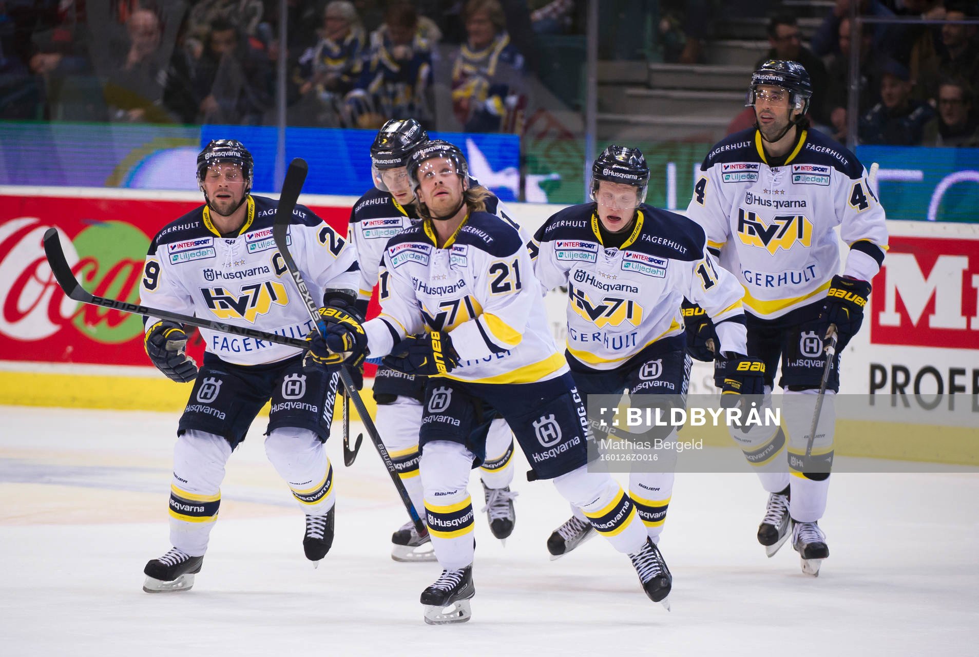 s Chris Abbott, Simon Önerud, målskytten Mattias Tedenby,