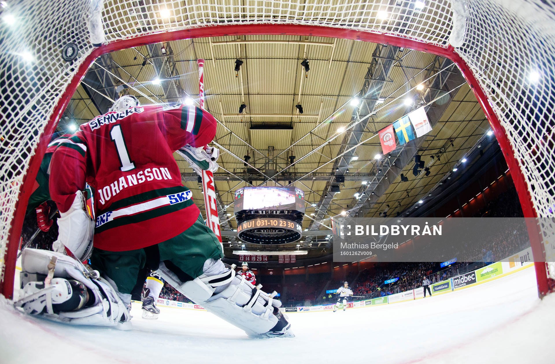 Frölundas målvakt Lars Johansson släpper in 0-2 målet