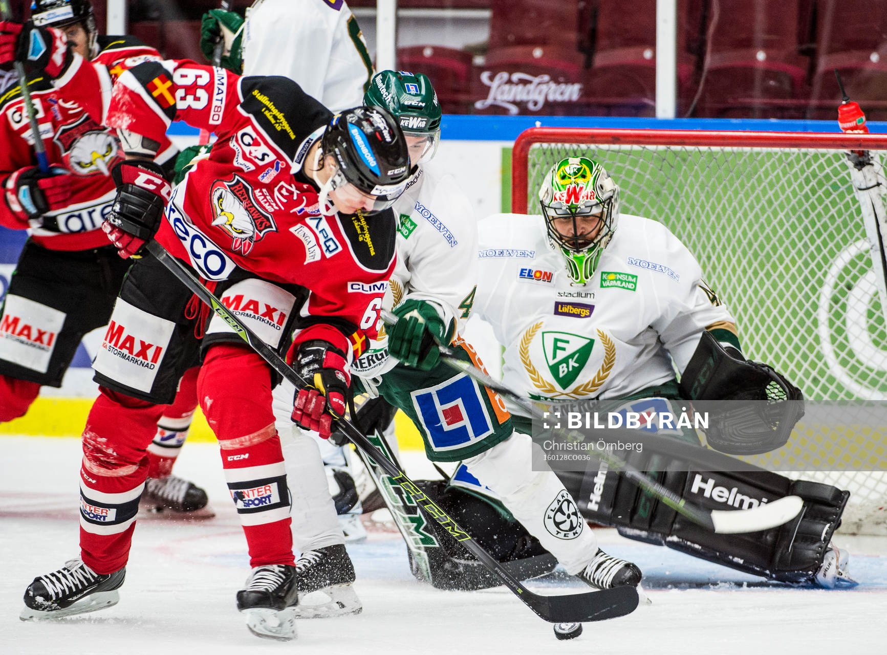 Malmö Redhawks Fredrik Händemark i närkam med