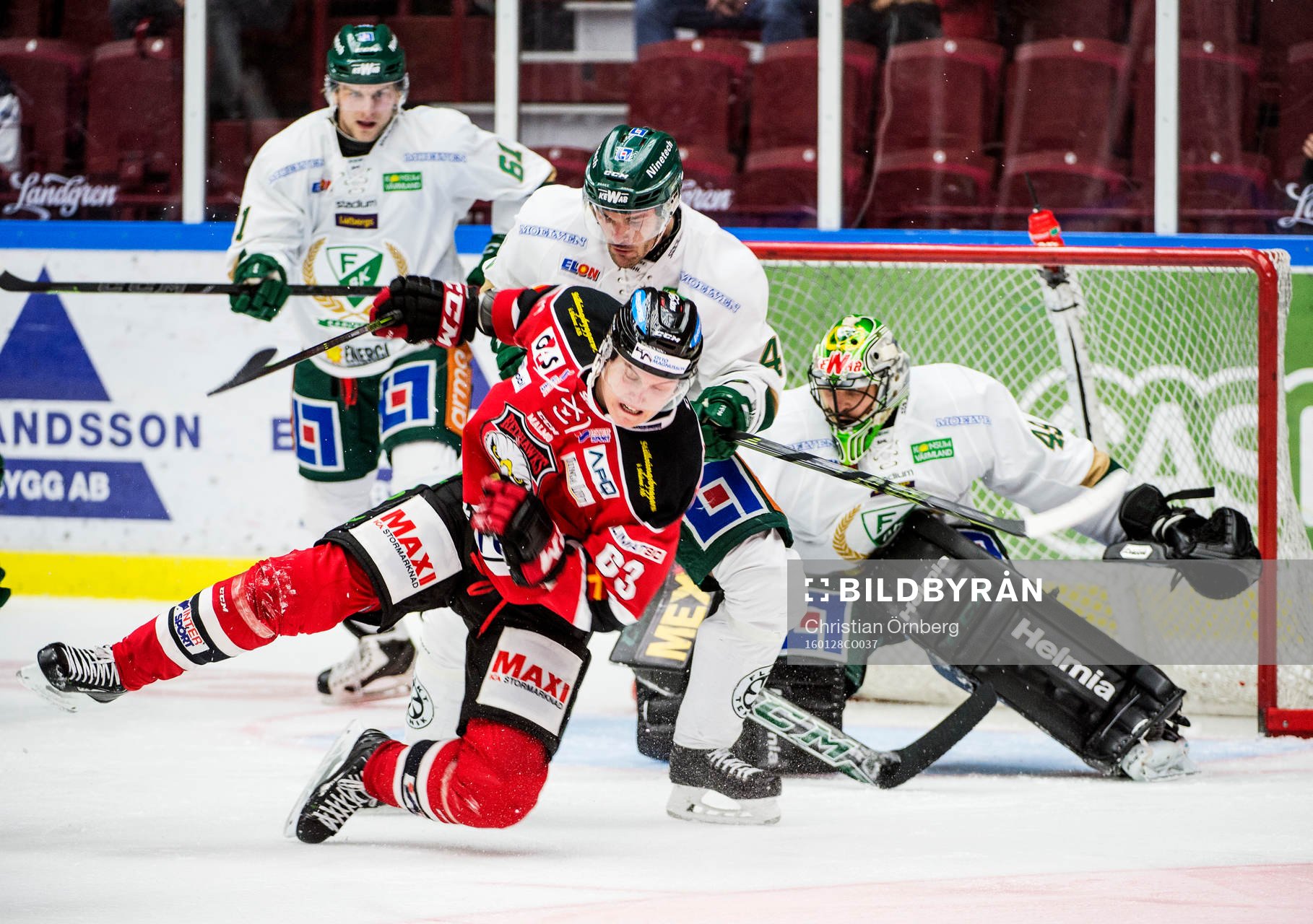 Malmö Redhawks Fredrik Händemark i närkam med