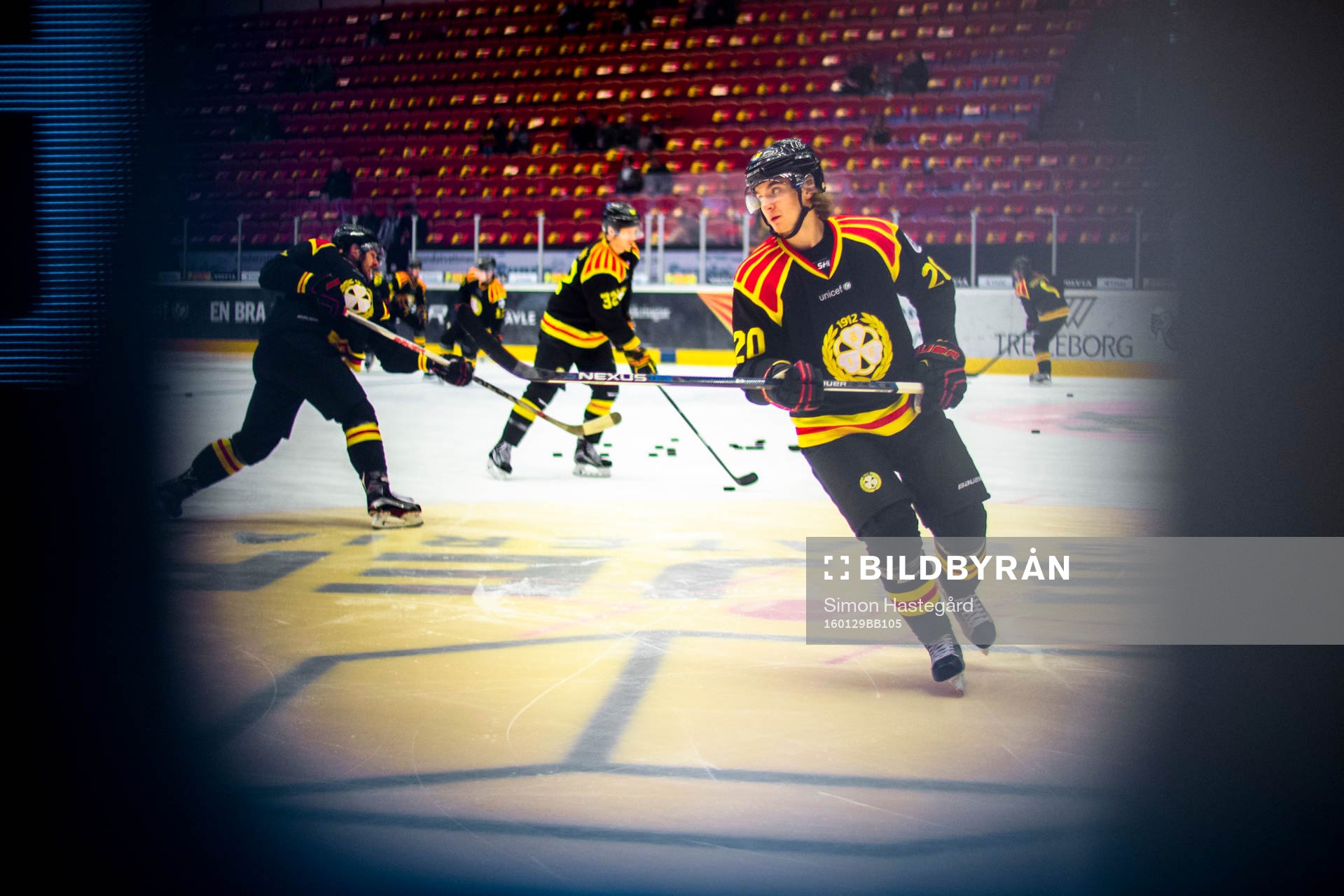 Brynäs Adam Brodecki före ishockeymatchen i SHL mellan