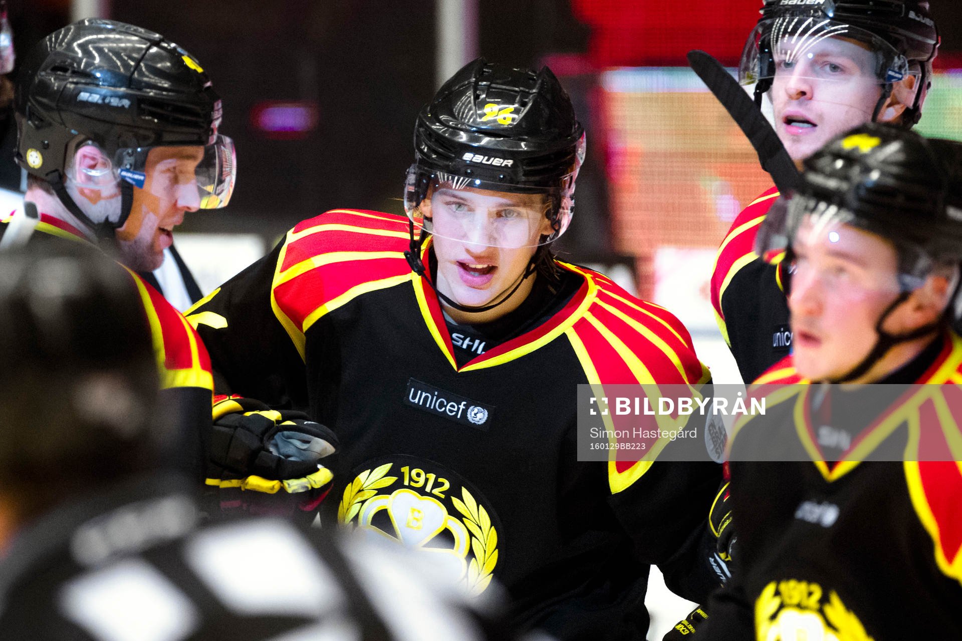 Brynäs Oskar Lindblom jublar