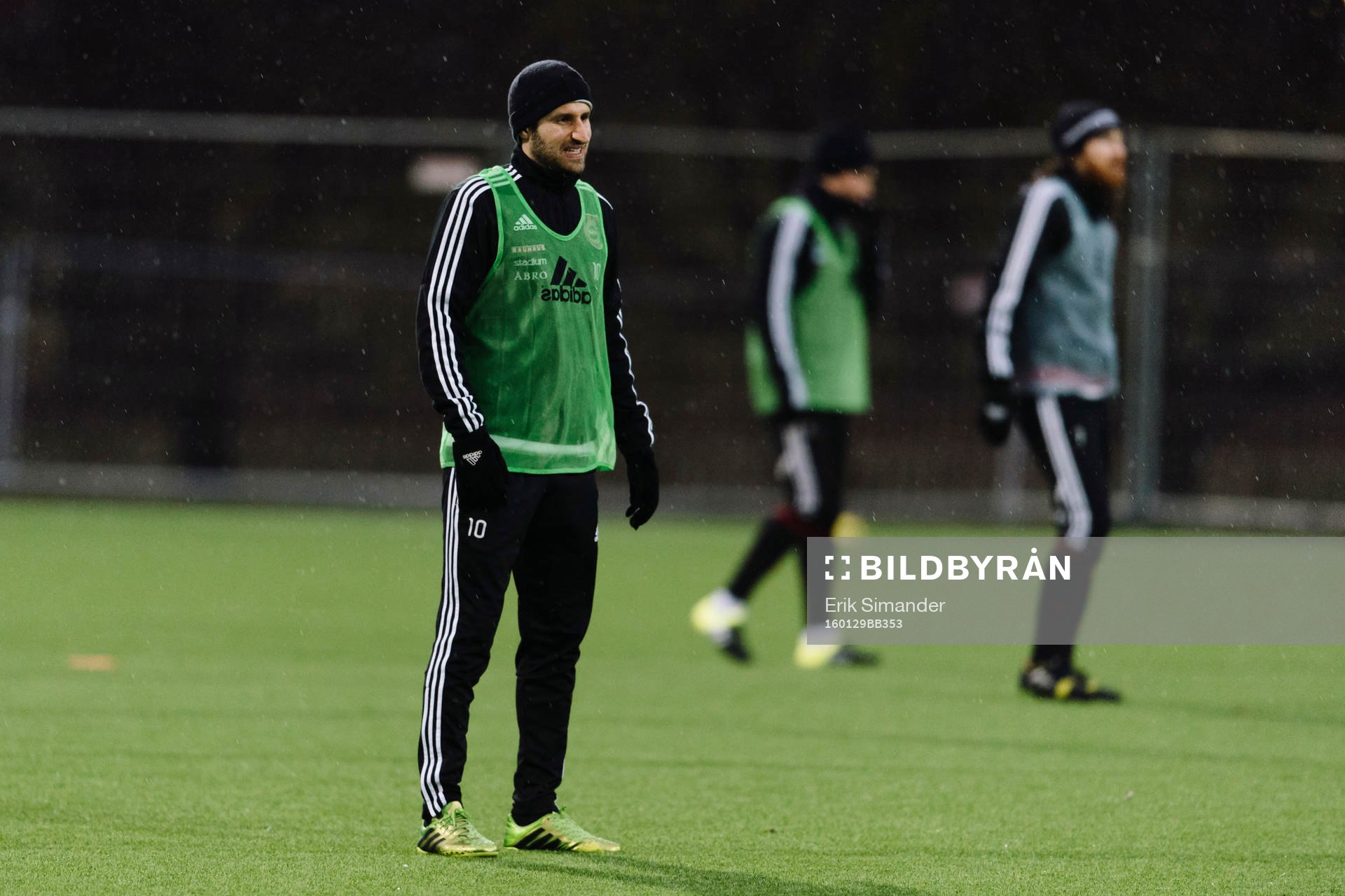 Brommapojkarnas Gabriel Özkan under en fotbollsträning med Brommapojkarna den 29 januari 2016 i Stockholm.