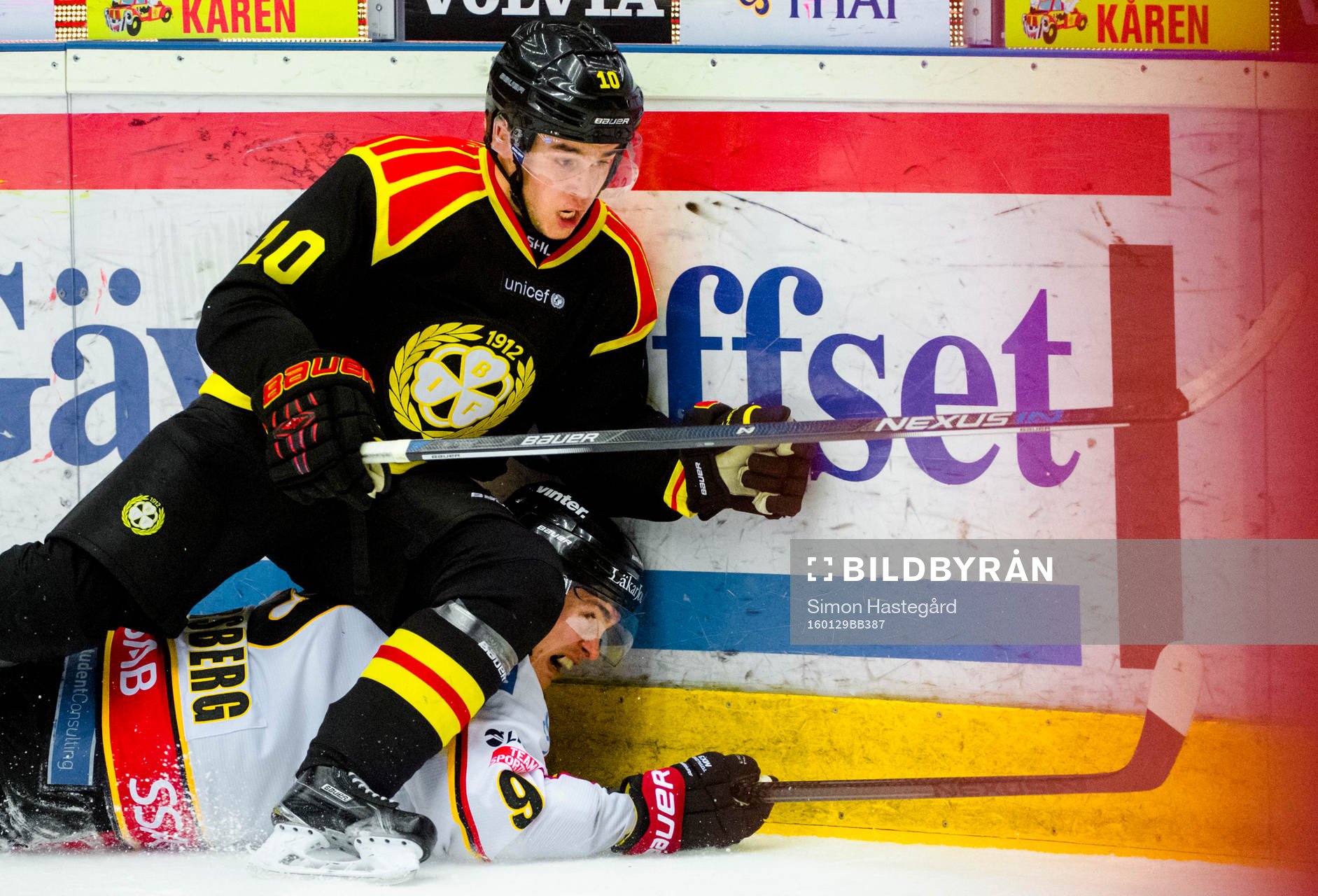 Brynäs Mattias Nörstebö och Luleås Johan Forsberg