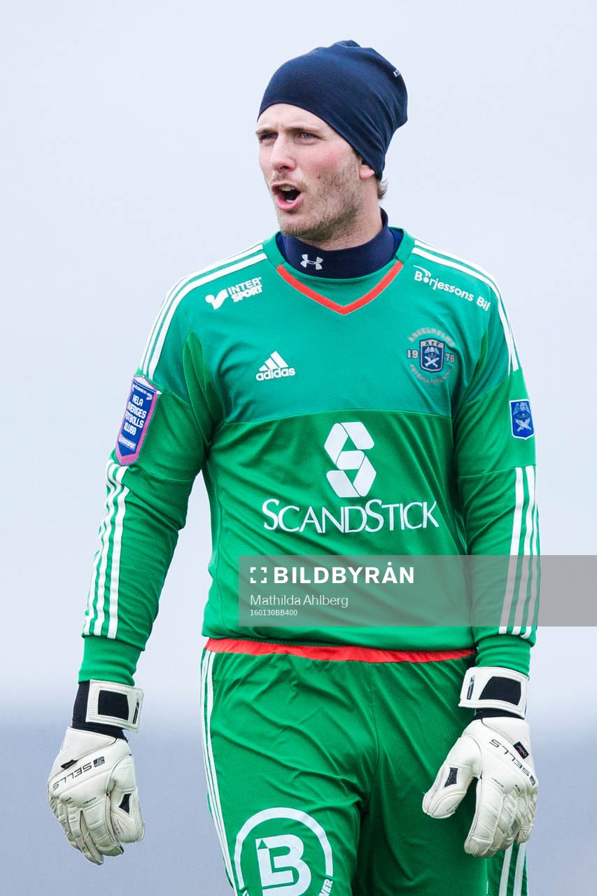 Ängelholms målvakt Carl Lindell