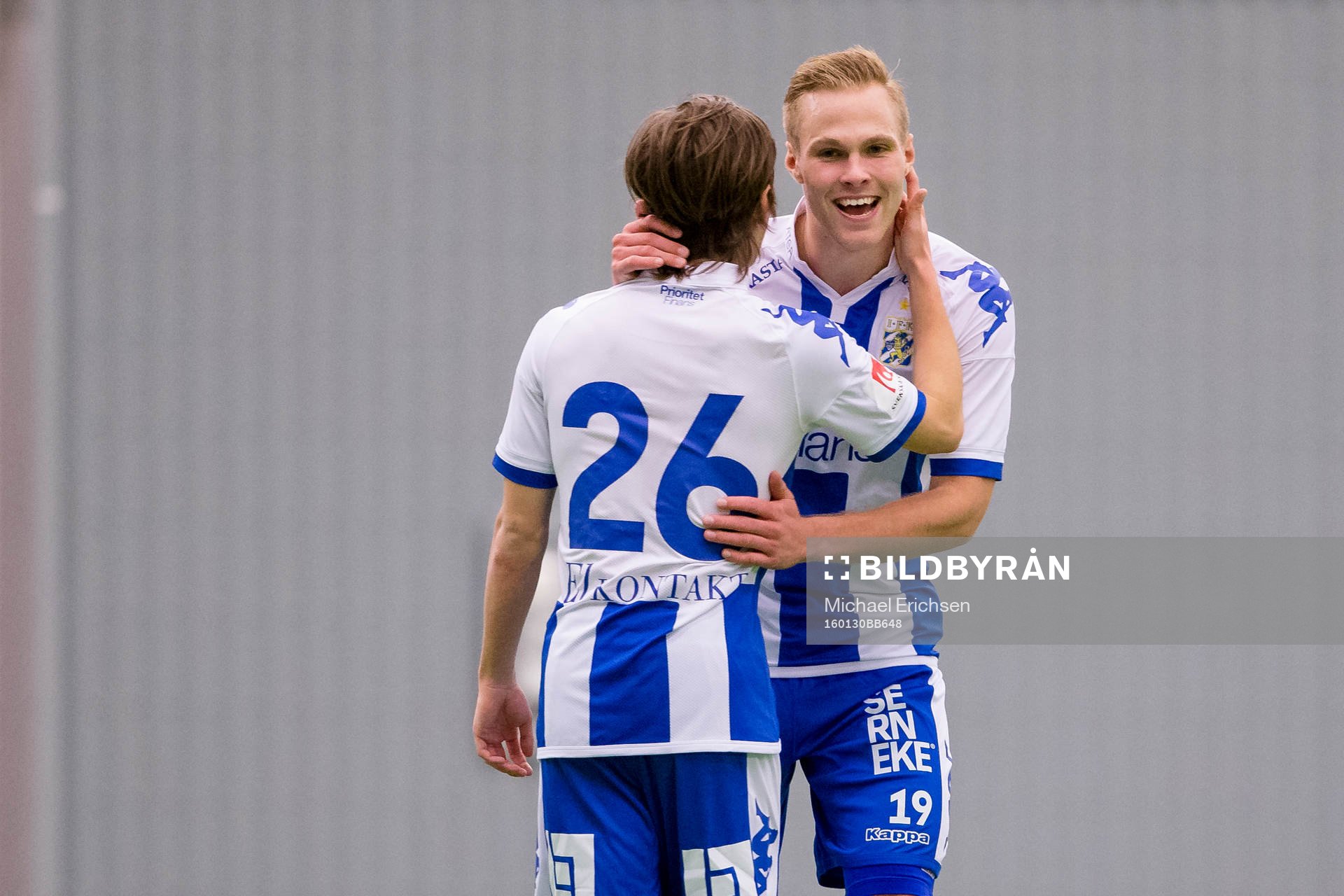 IFK Göteborgs Gustav Engvall jublar ihop med Patrik