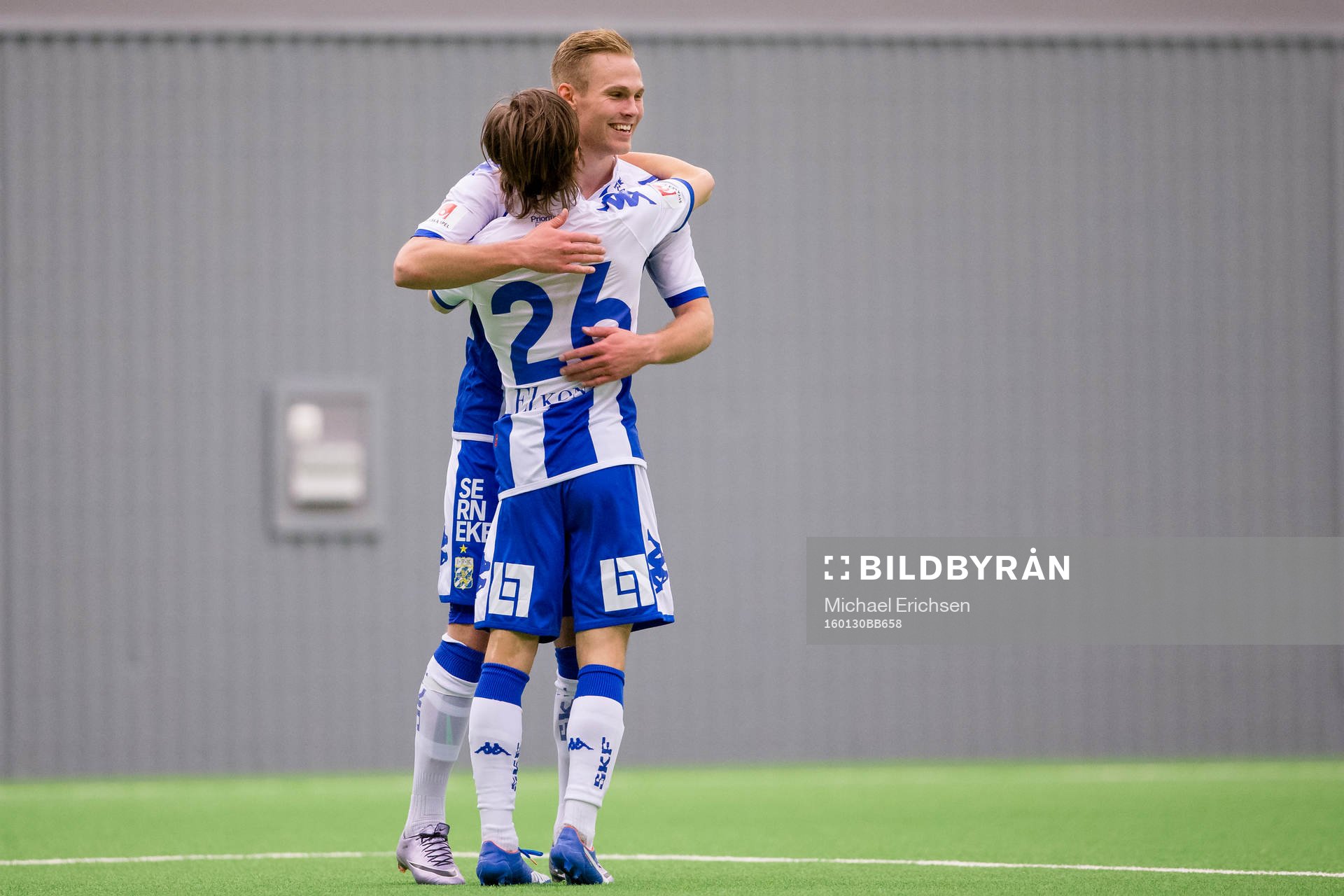 IFK Göteborgs Gustav Engvall jublar ihop med Patrik