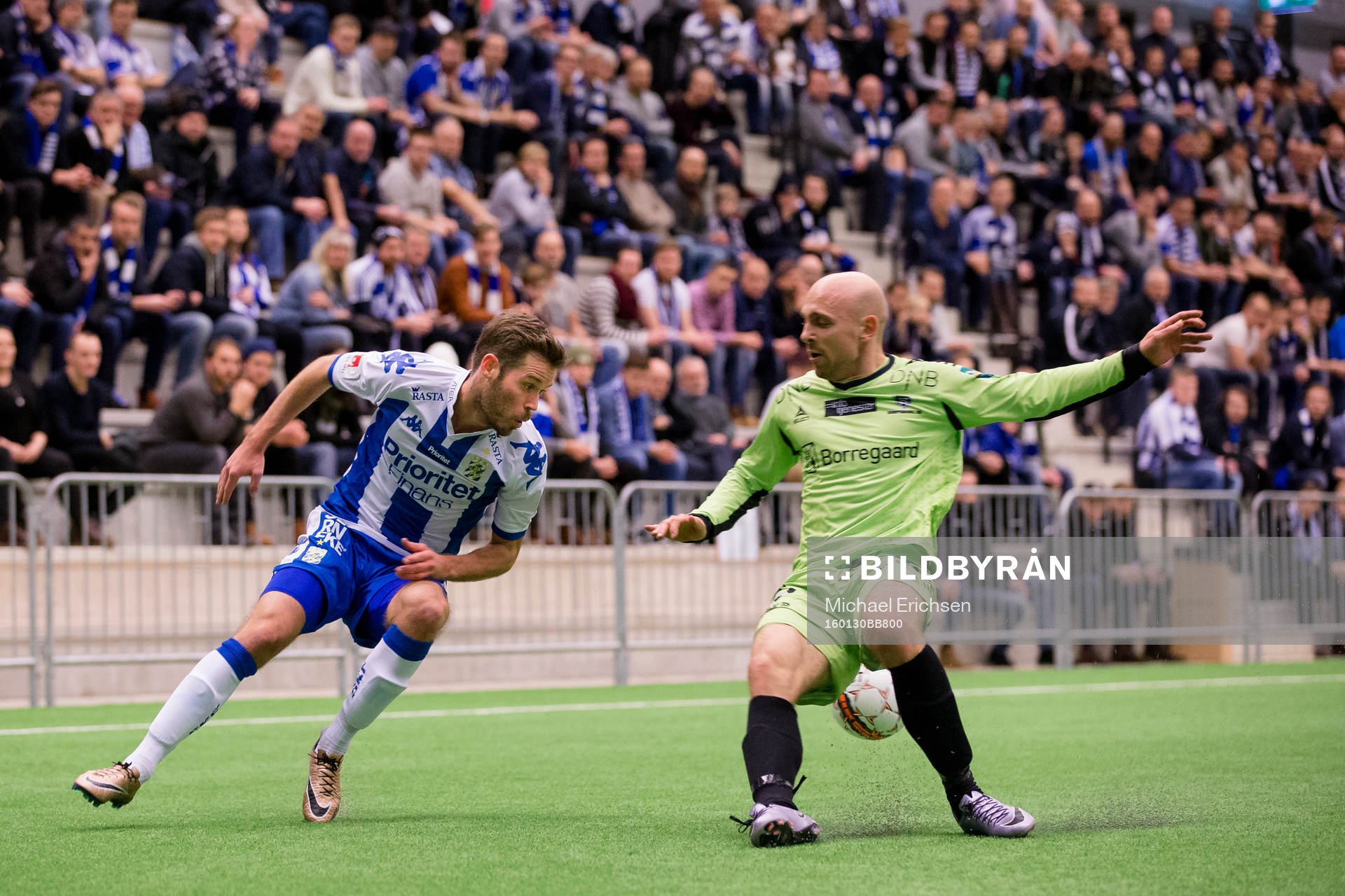 IFK Göteborgs Emil Salomonsson vänder bort Sarpsborgs