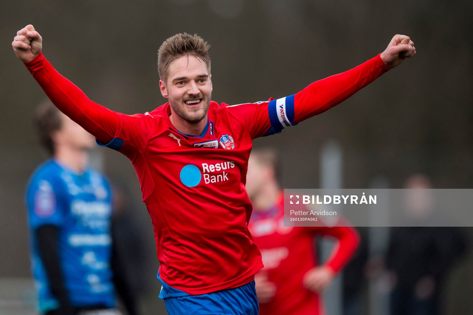 Helsingborgs Johan Mårtensson jublar efter 2-0 under en träningsmatch i fotboll mellan Helsingborg och Halmstad 30 januari 2016 i Helsingborg.