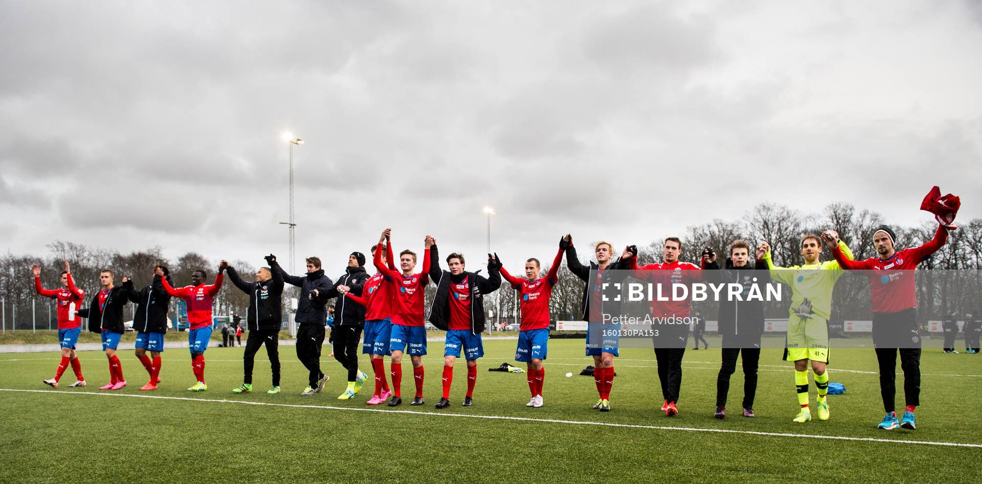 Helsingborgs spelare tackar publiken