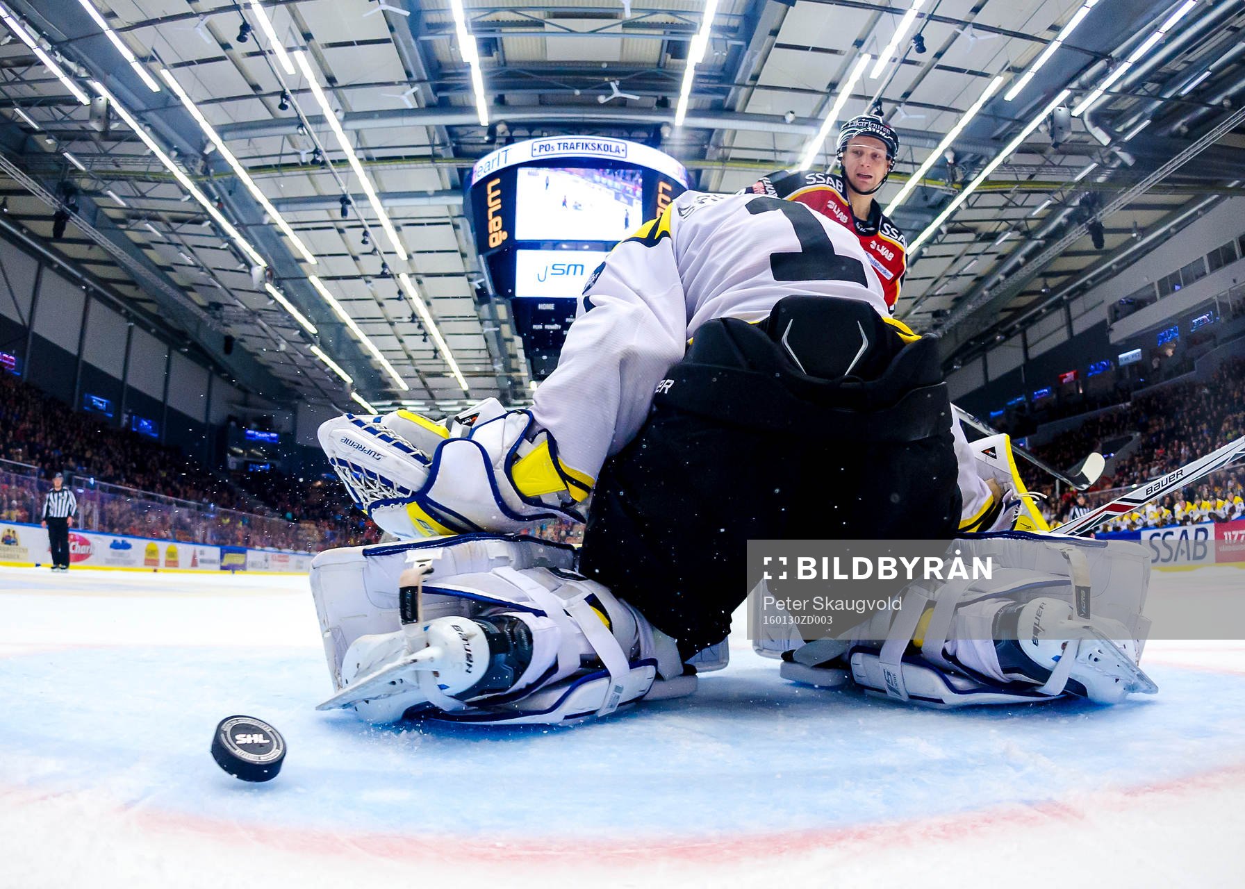 Luleås Johan Harju sätter sin straff bakom Brynäs
