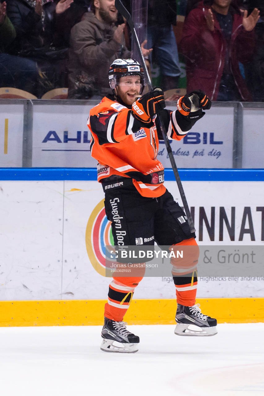 Karlskronas Mattias Guter har gjort 3-0