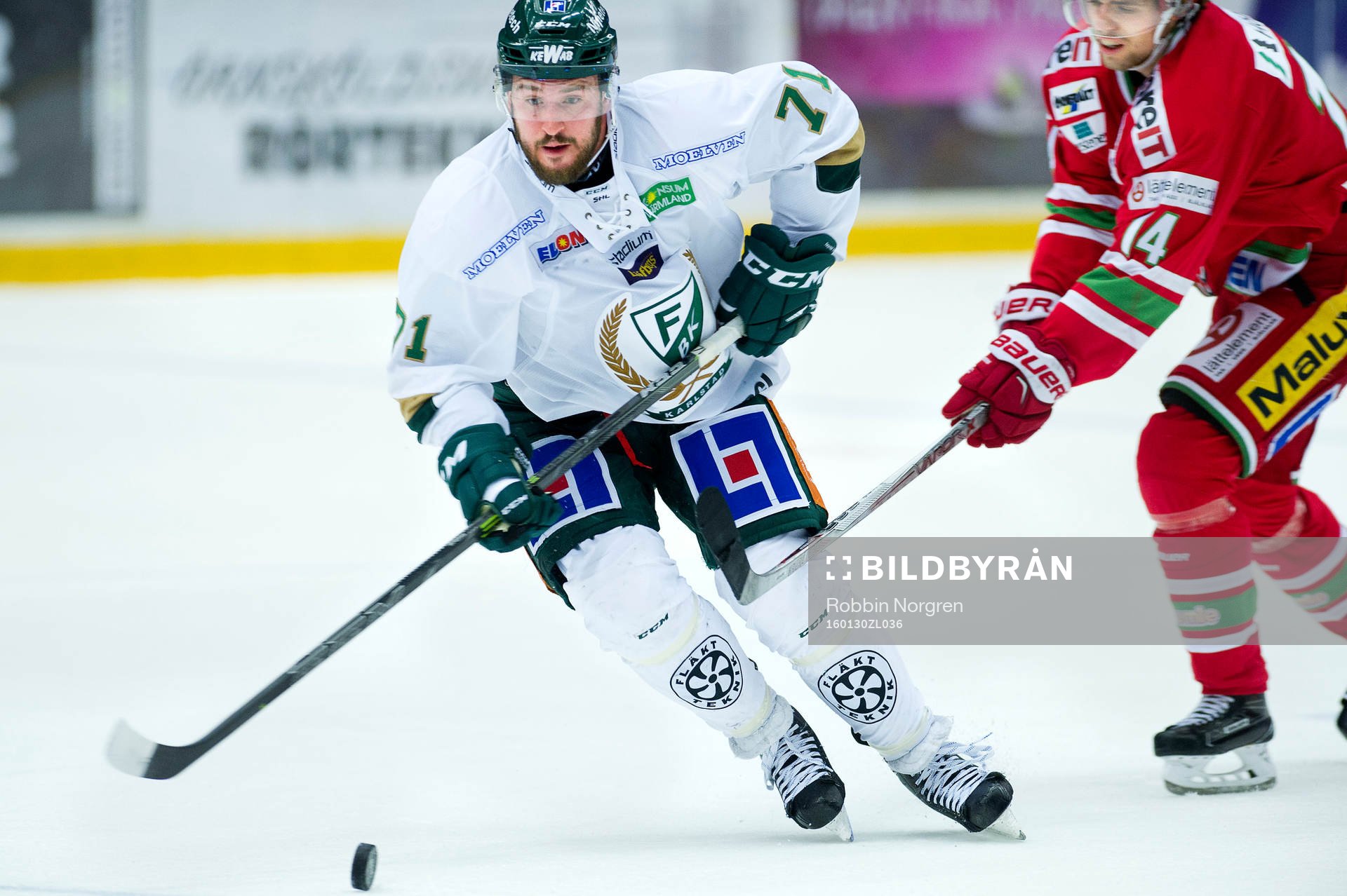Färjestads Travis Turnbull och Modos Emil Pettersson