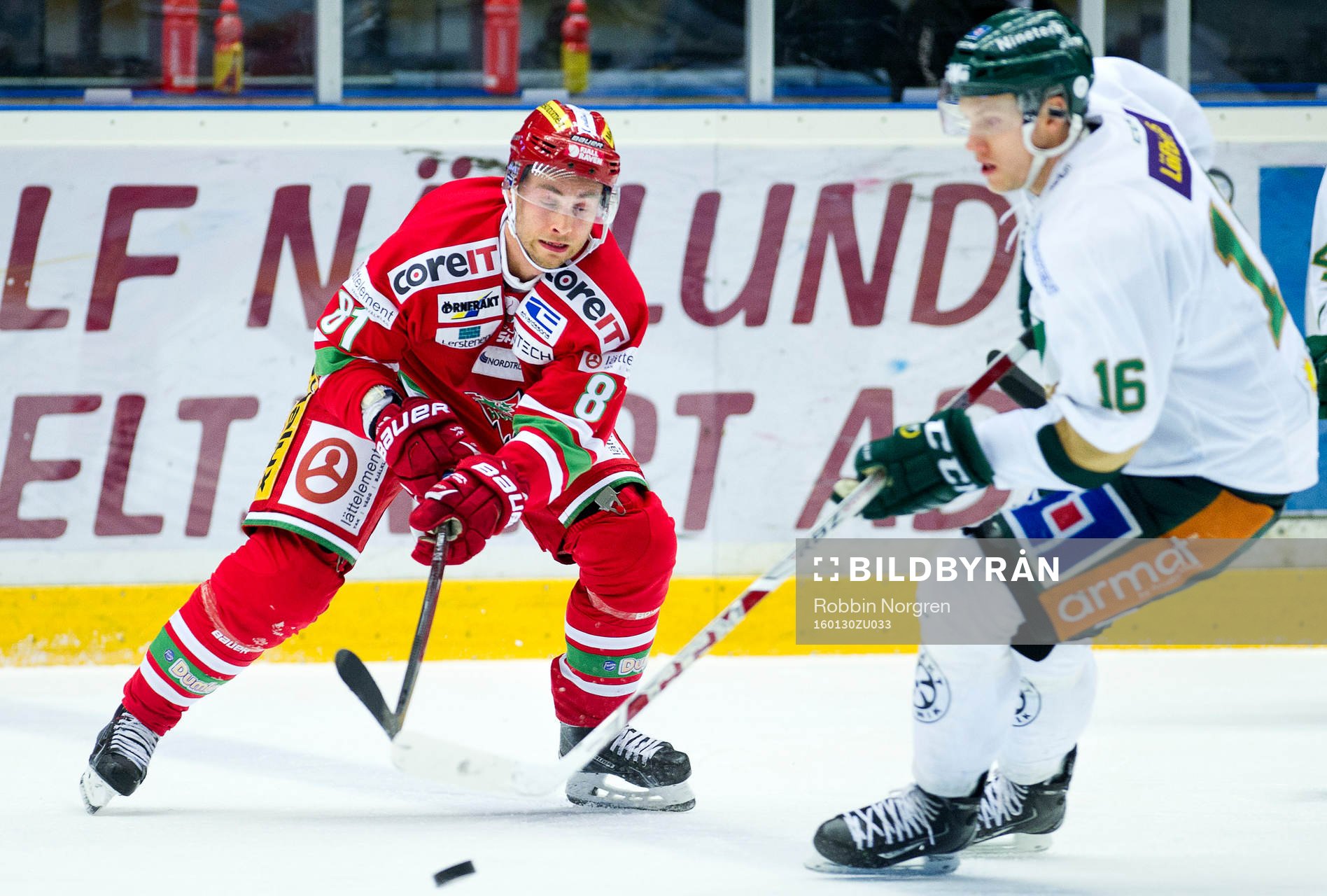 Modos Ilari Filppula och Färjestads Johan Ryno