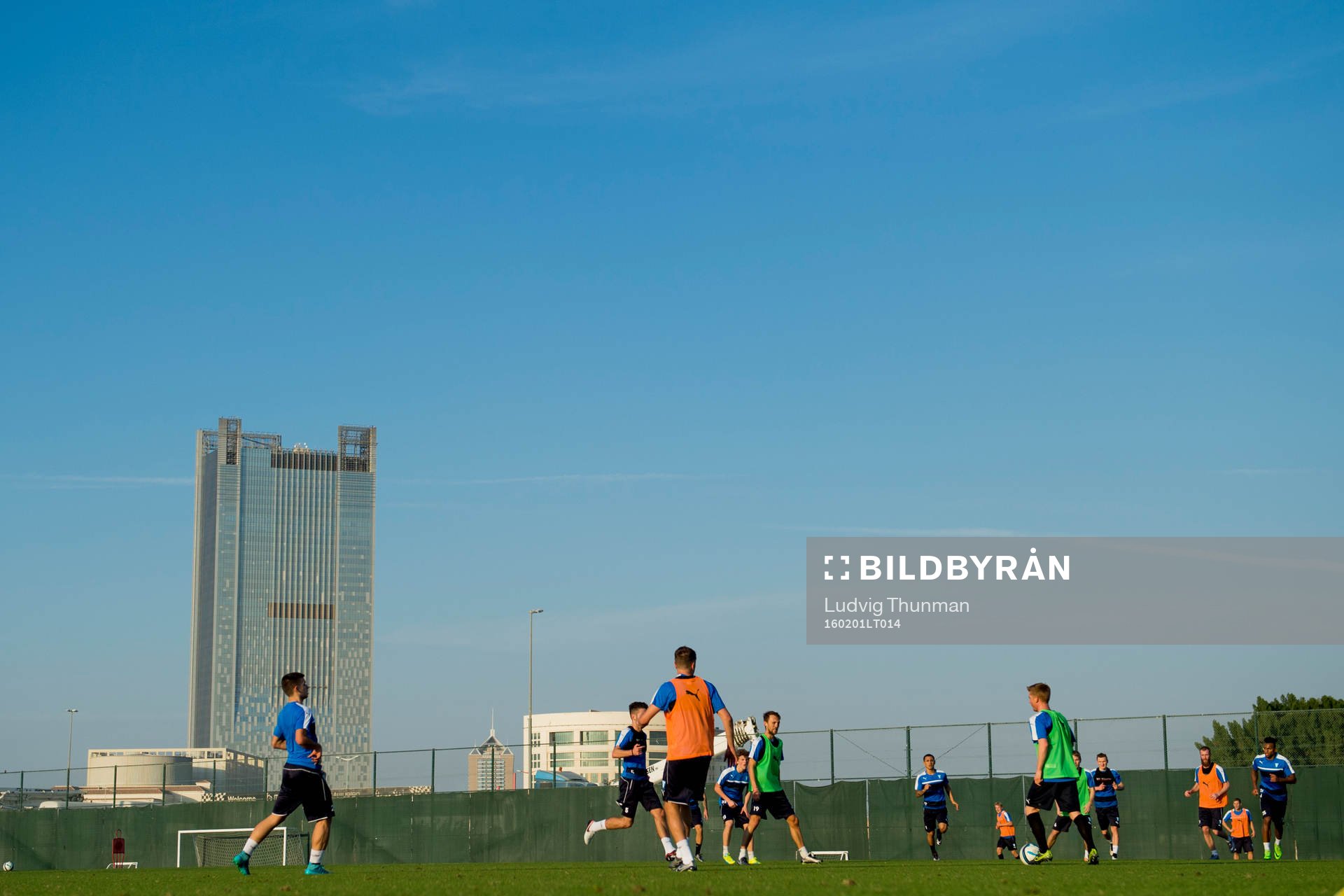 Översiktsbild över en träning med Malmö FF