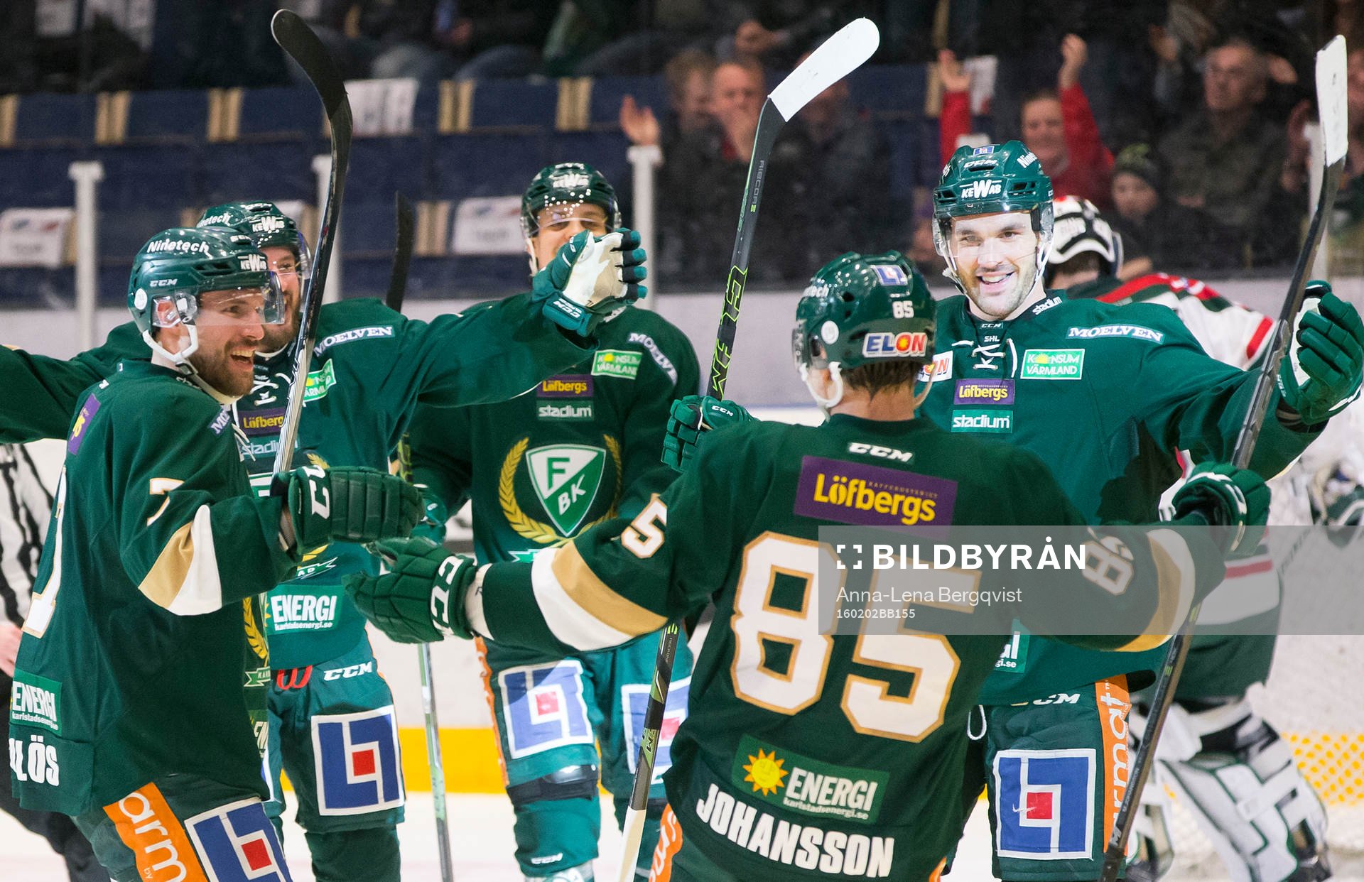 Färjestads Niclas Arell (h) jublar