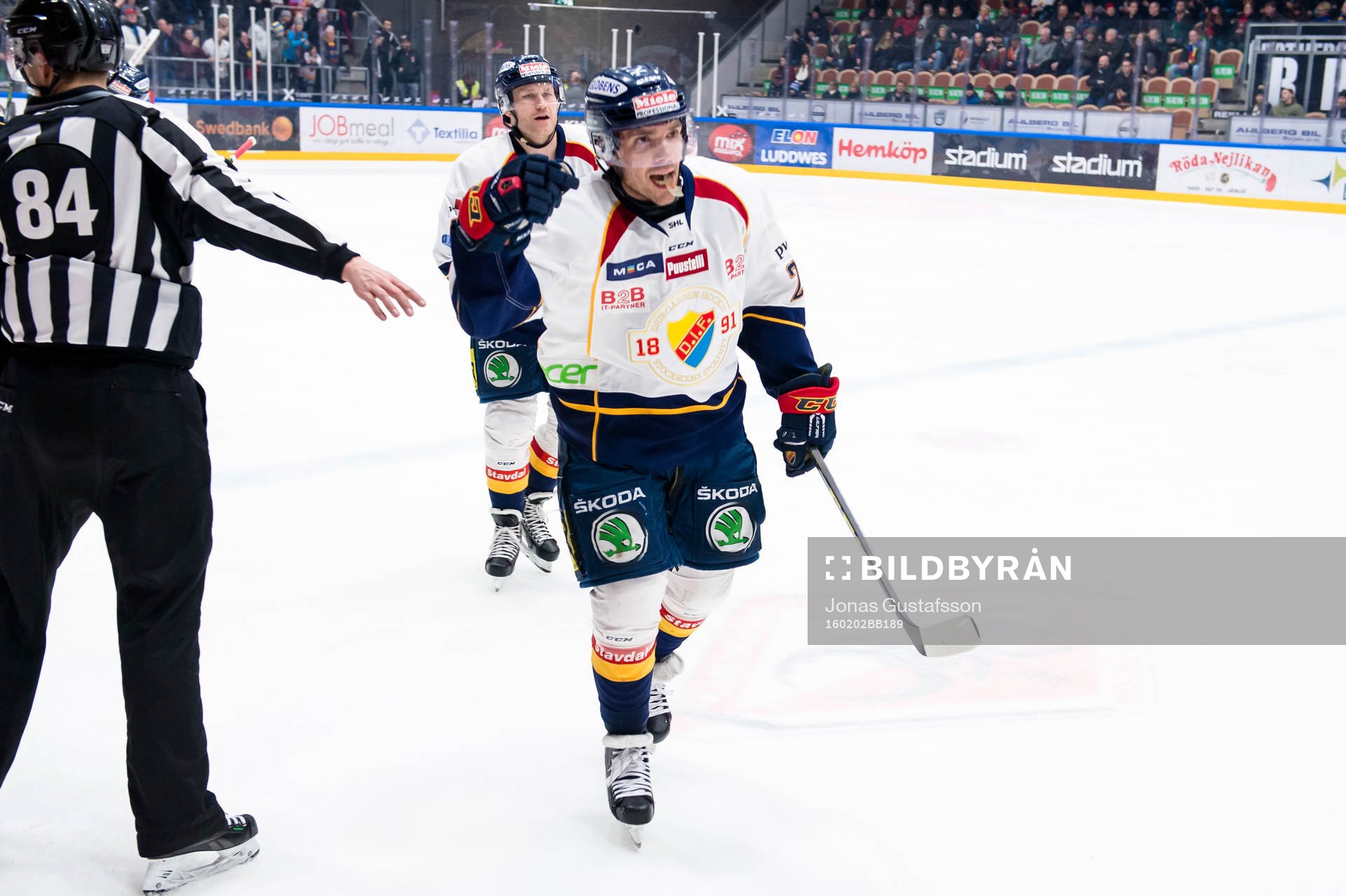 Djurgårdens Matt Anderson har gjort 1-1 och jublar